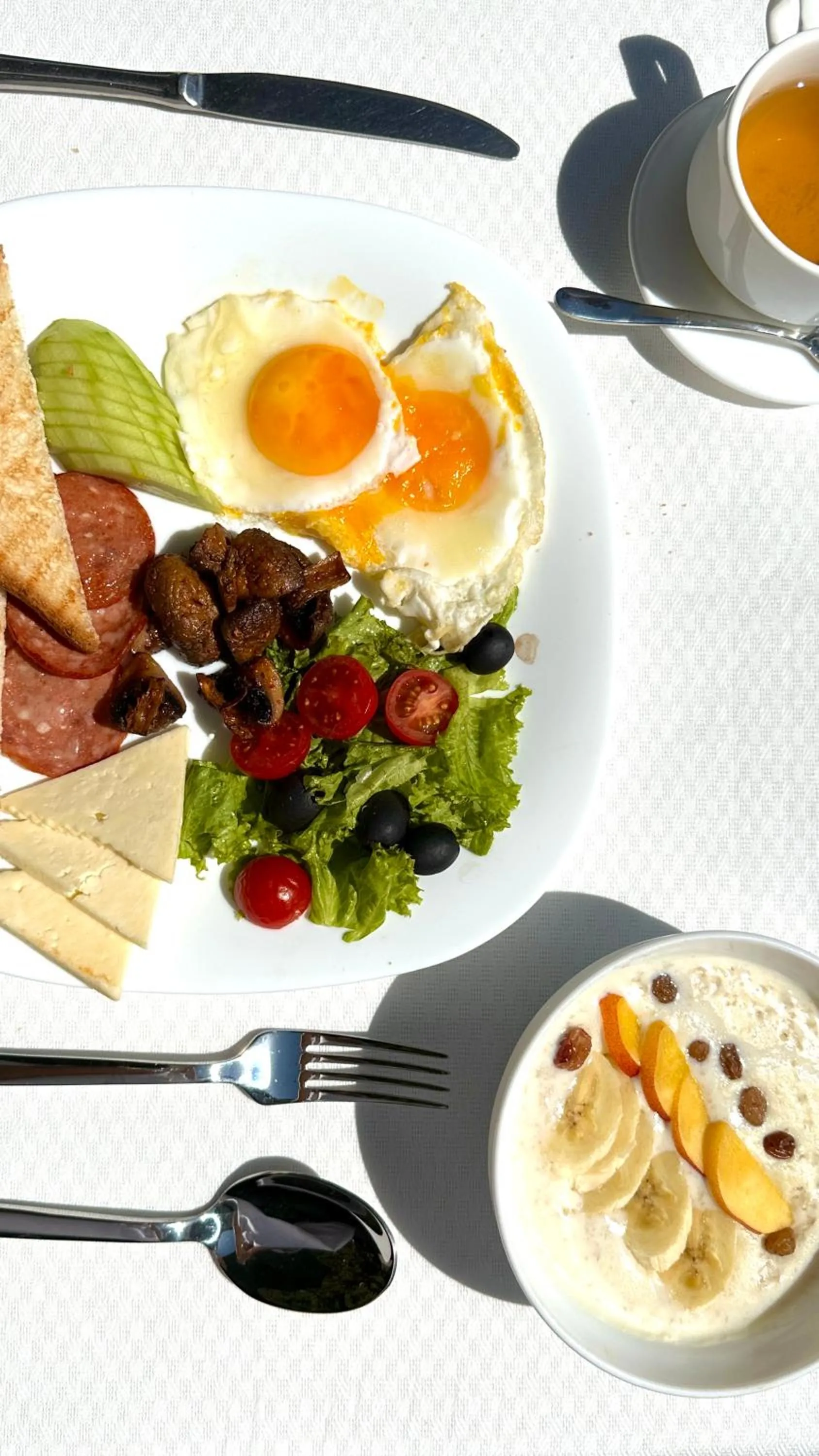 Restaurant/places to eat in Tian-Shan Hotel