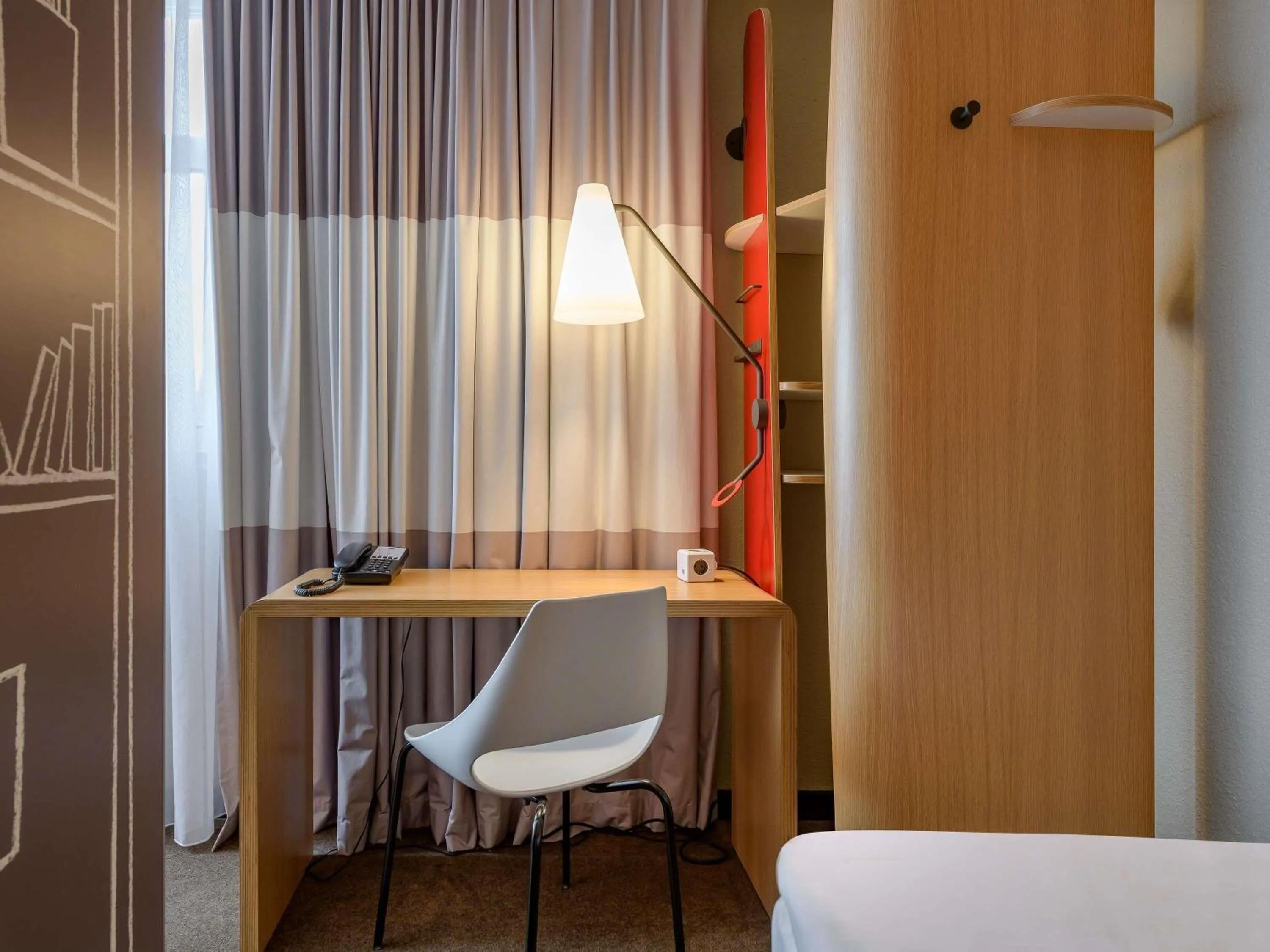 Bedroom, Bed in ibis Nürnberg City am Plärrer