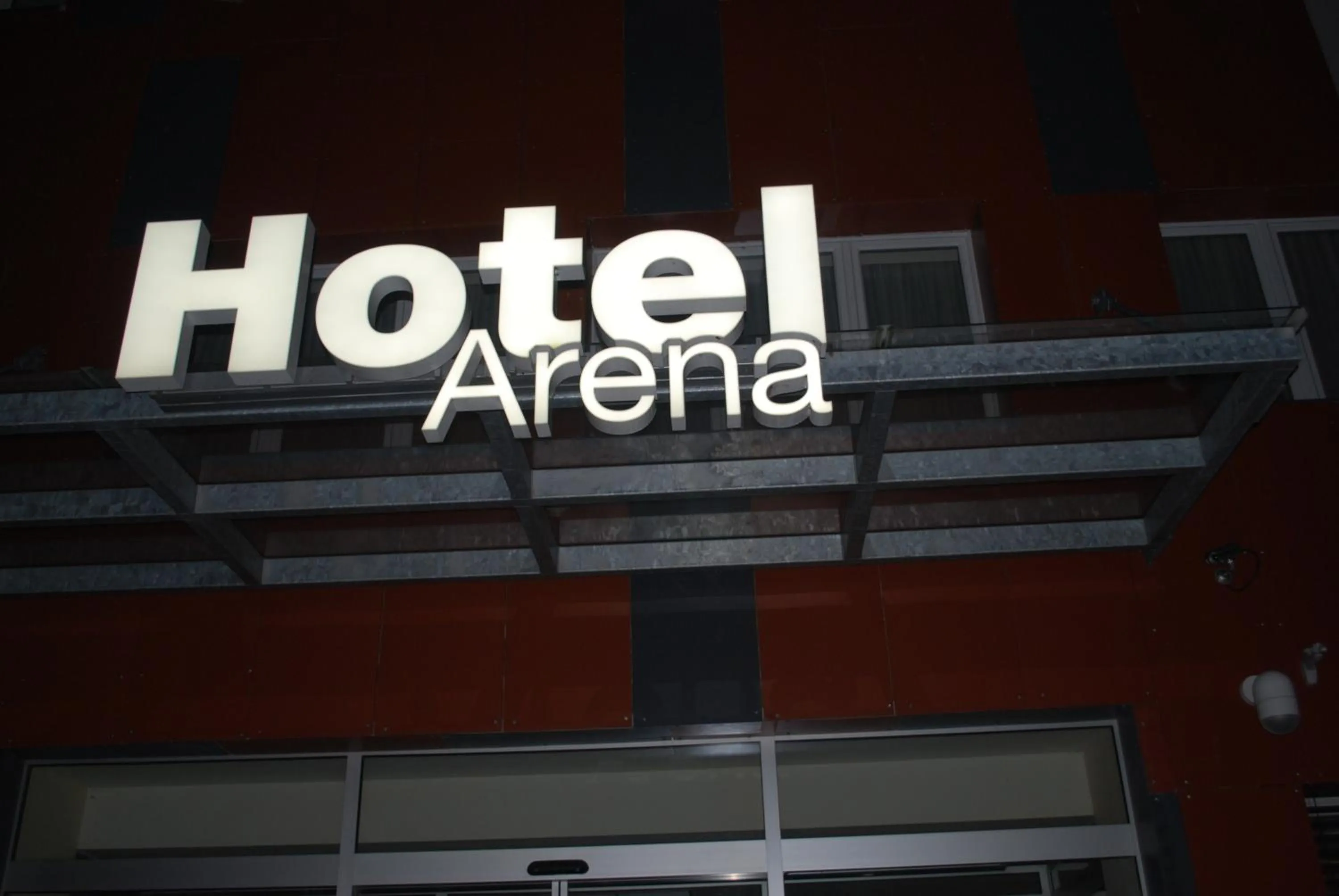 Facade/entrance in Hotel Arena