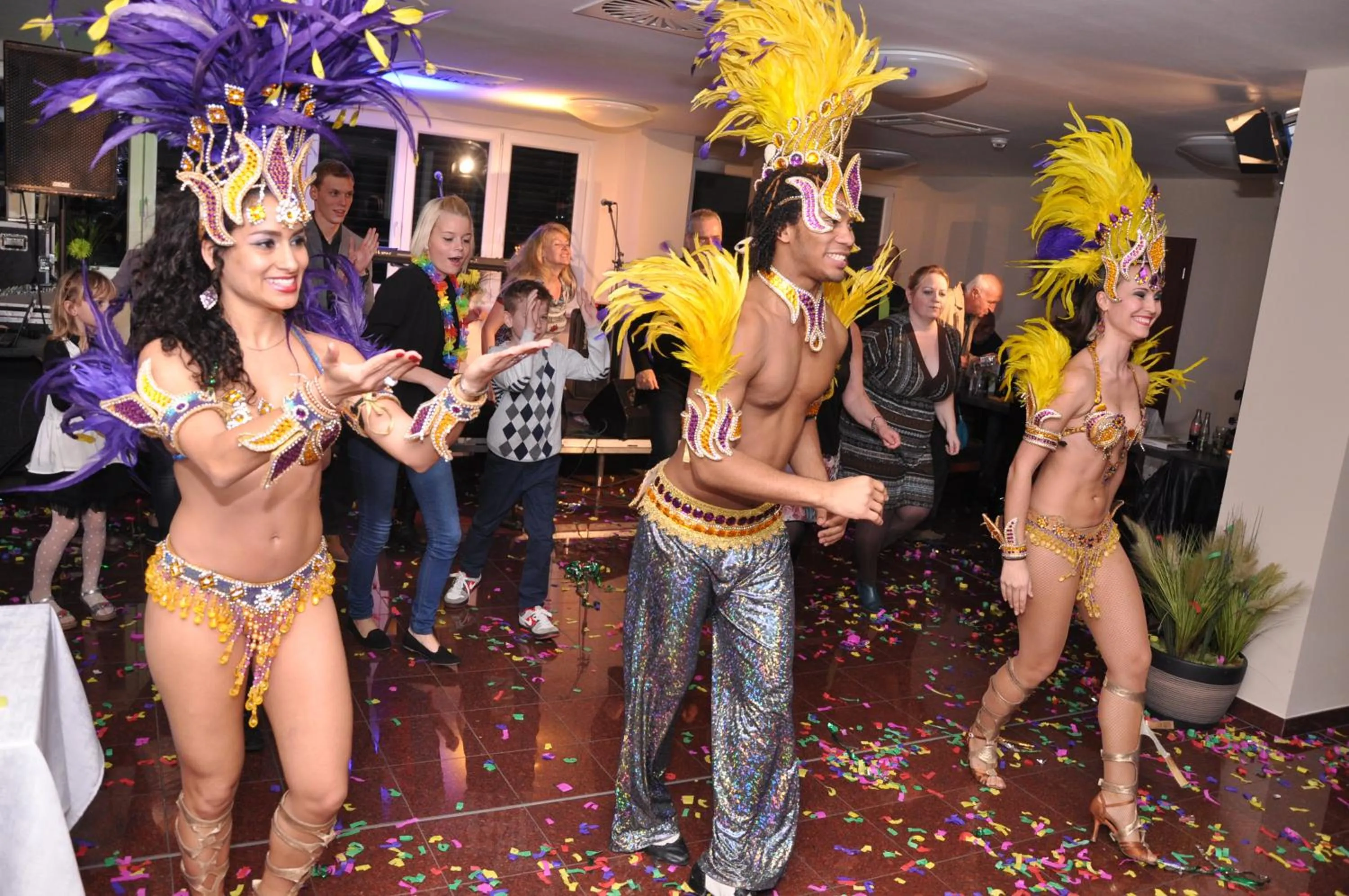 Evening entertainment in Hotel Arena