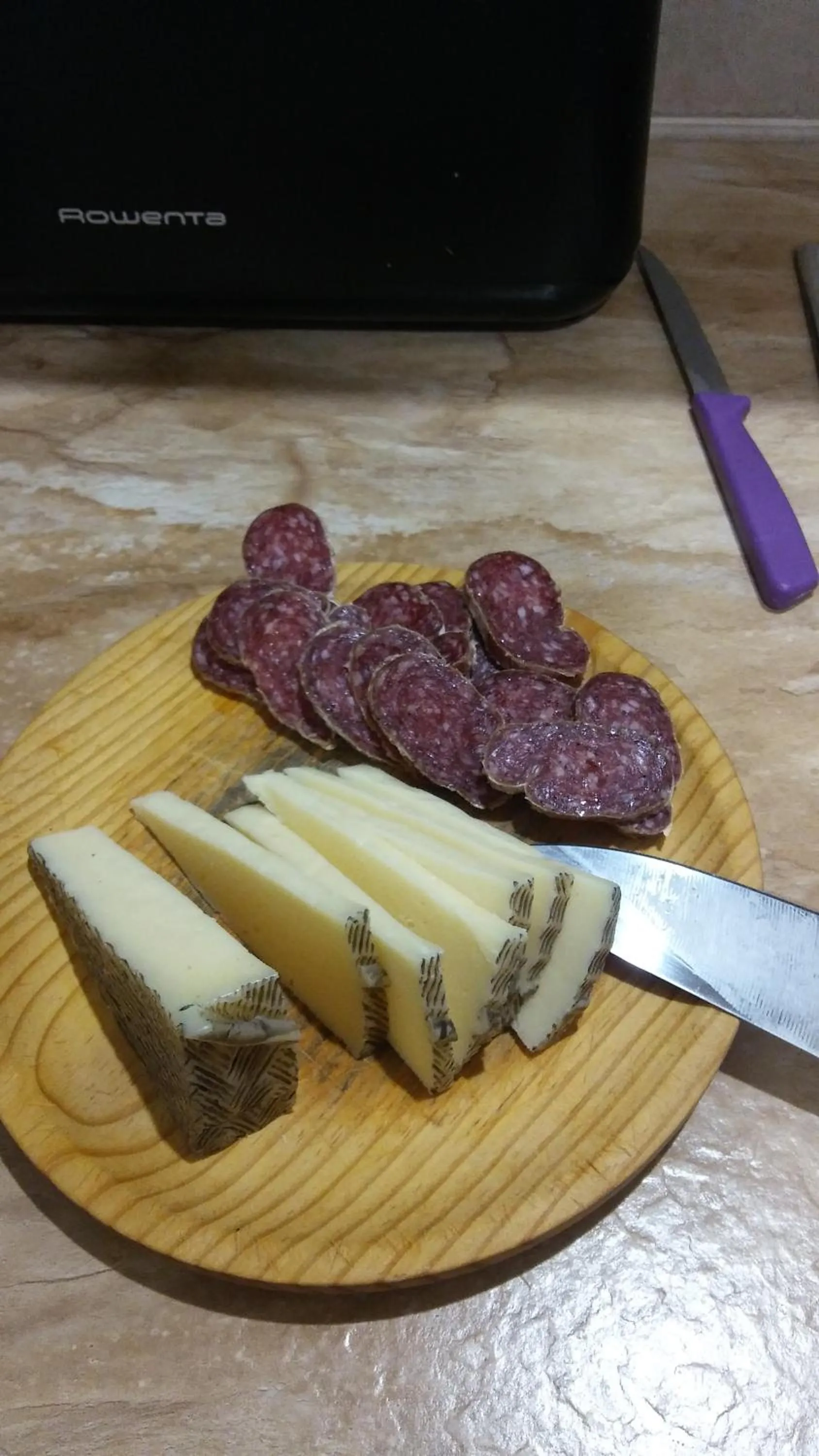 Food and drinks in Hostal Sant Roc