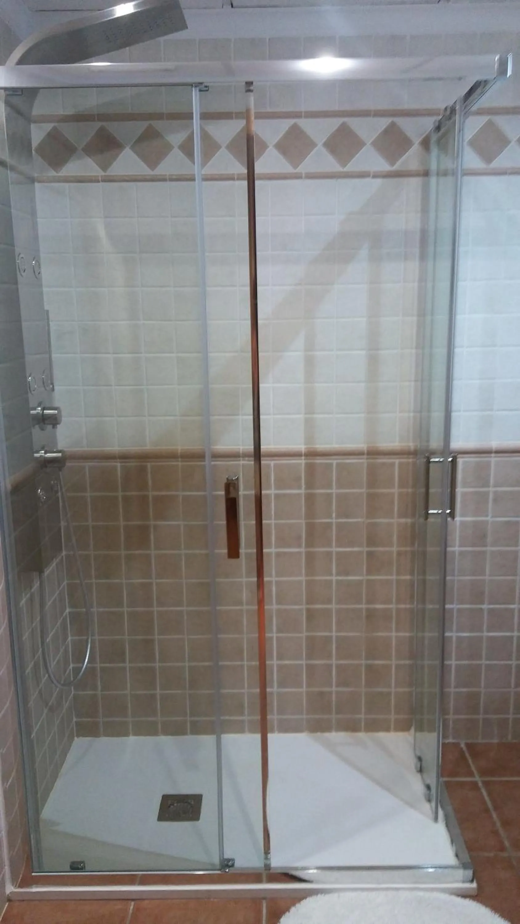 Toilet in Hostal Sant Roc