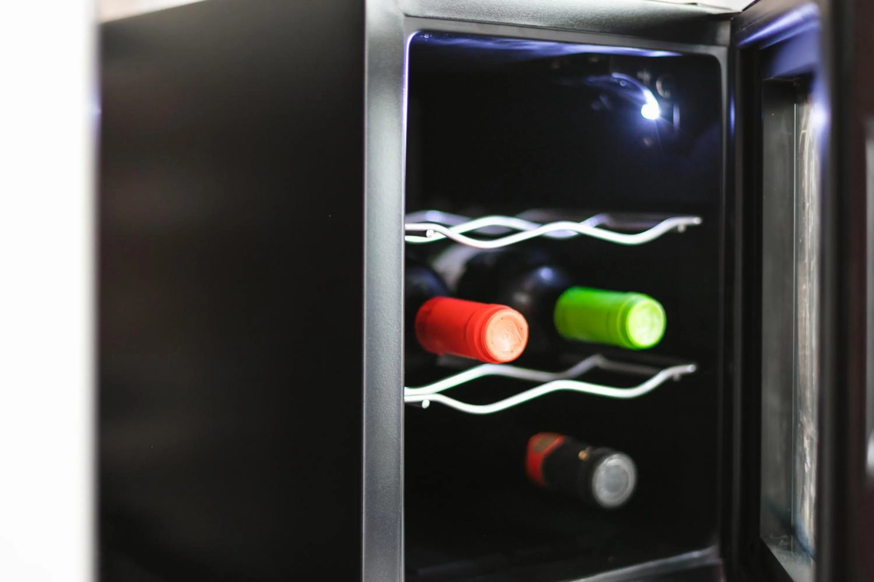 Food and drinks in Suite Studio Serviced Apartments