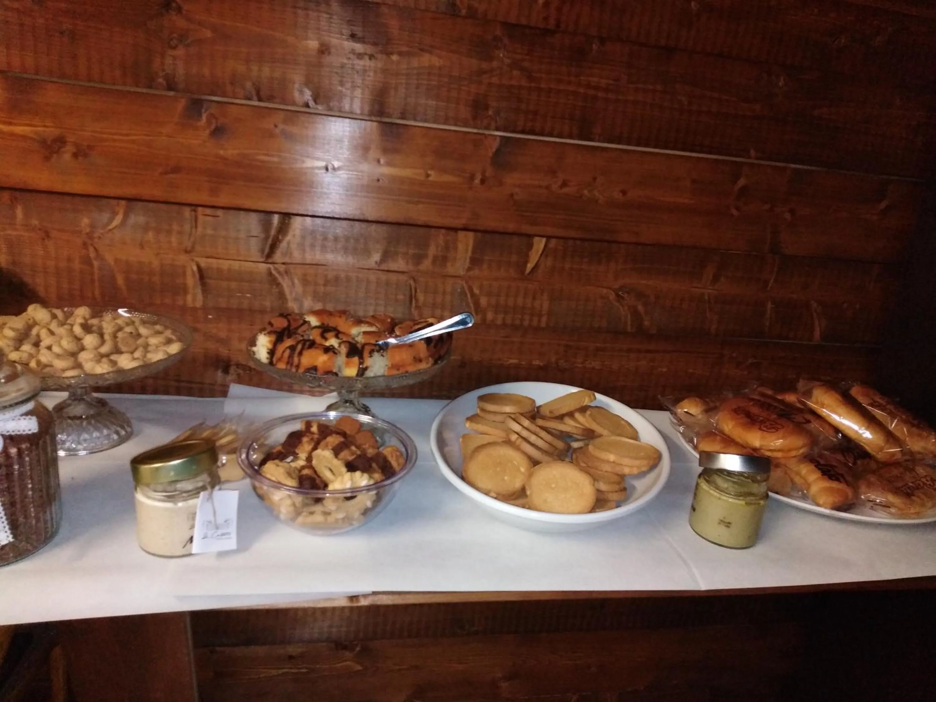 Food and drinks in Primo Hotel