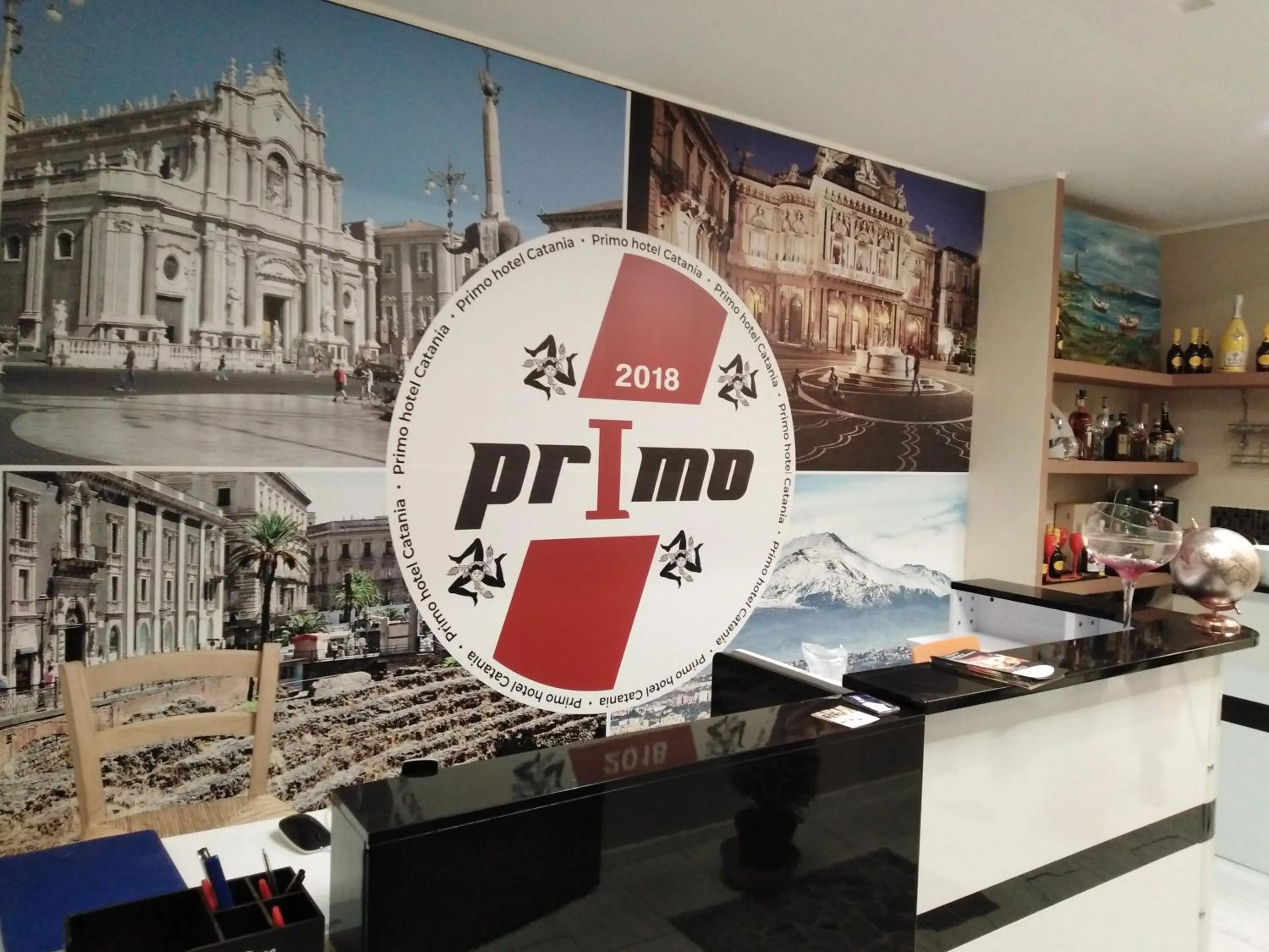 Logo/Certificate/Sign in Primo Hotel