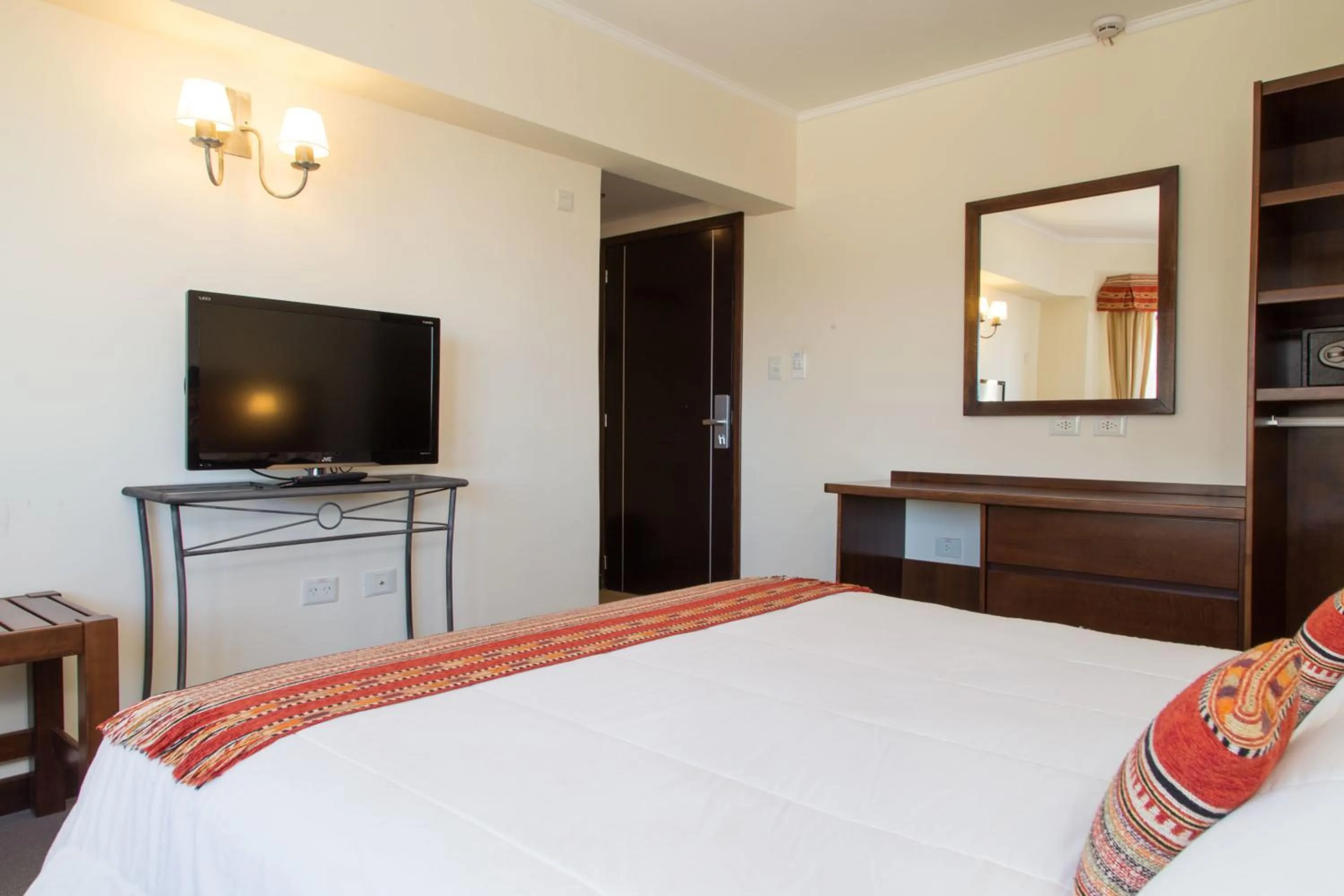 Photo of the whole room, Bed in Hotel Cottbus