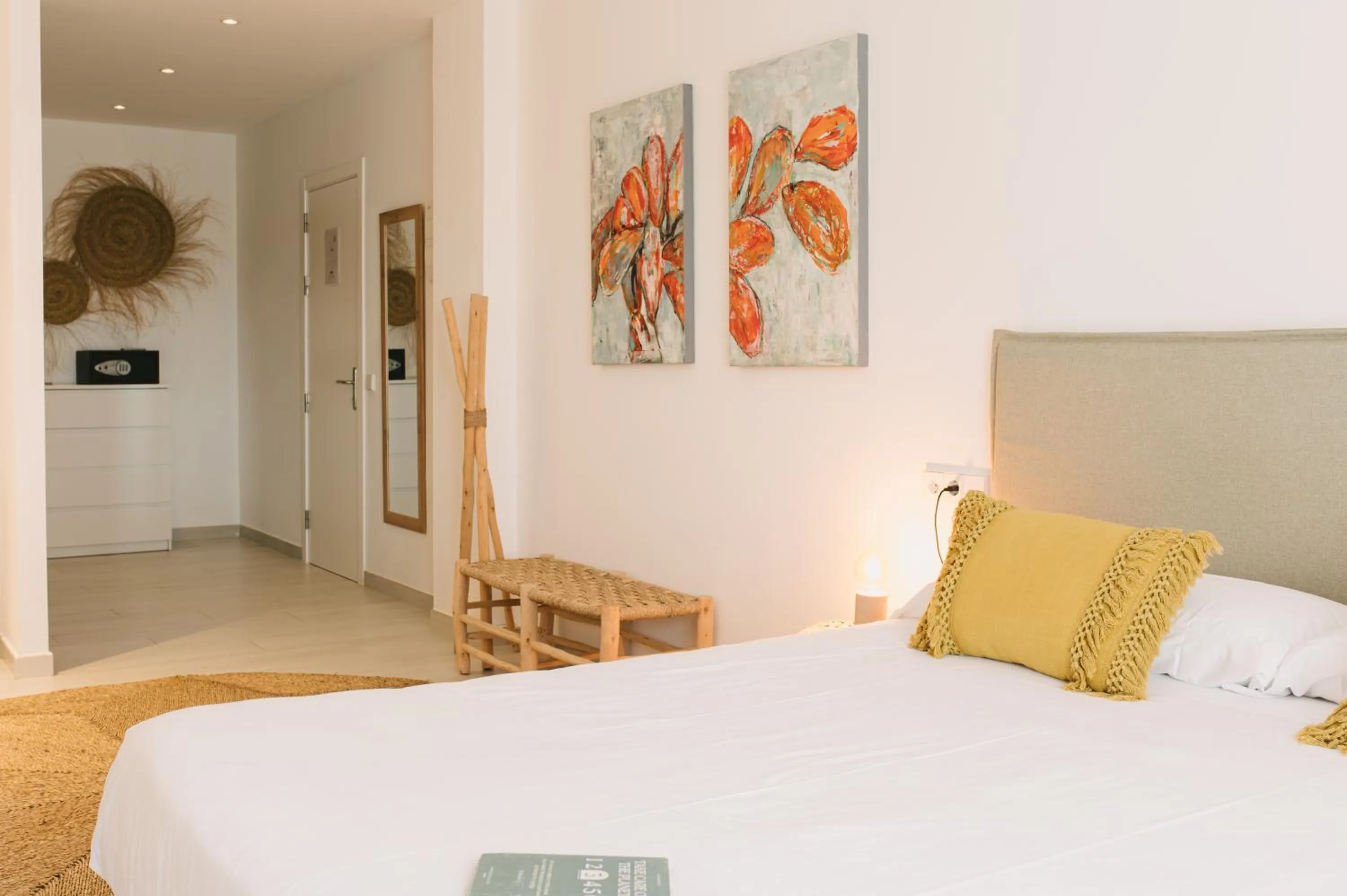 Bed in Curolla Petit Hotel