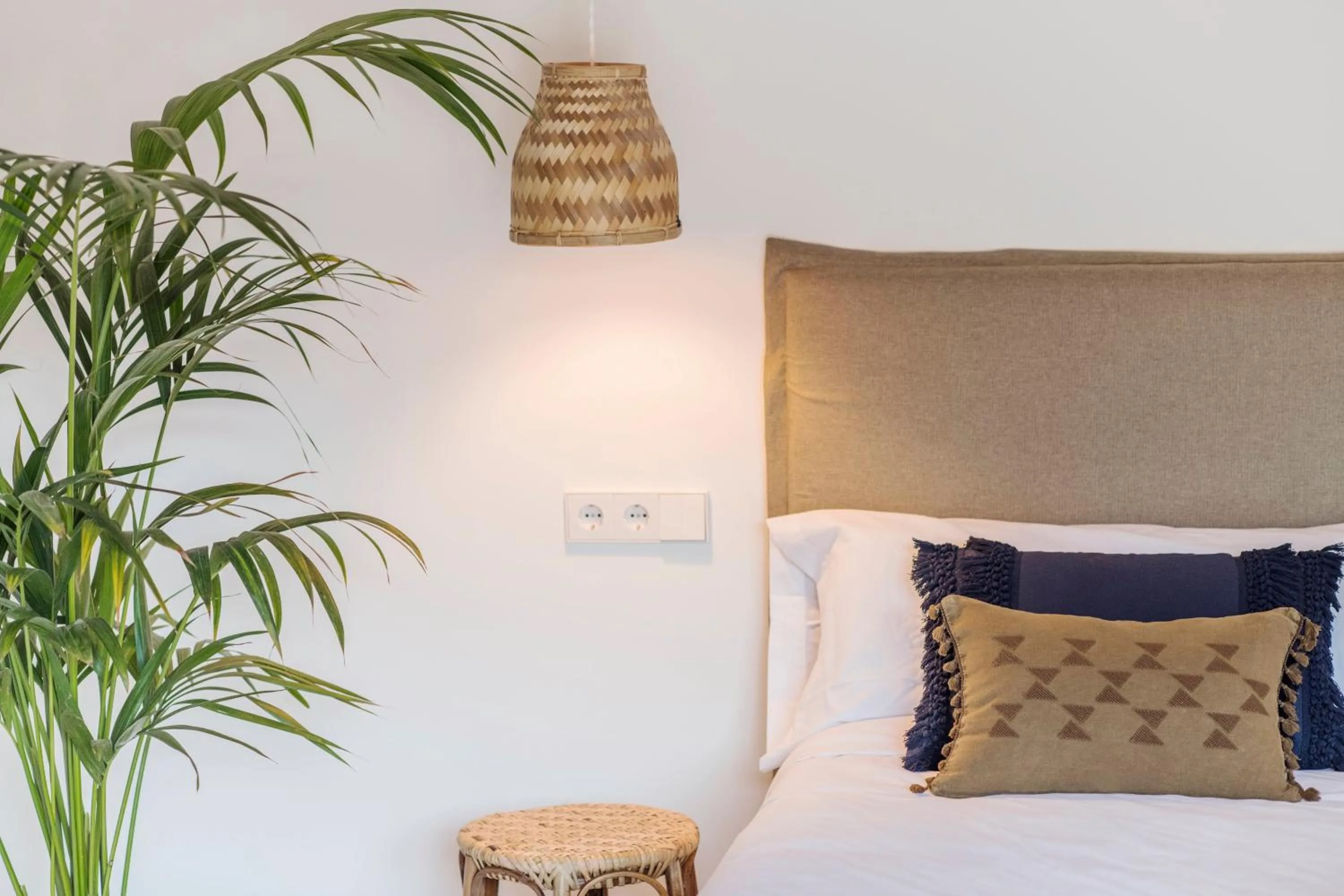 Bed in Curolla Petit Hotel