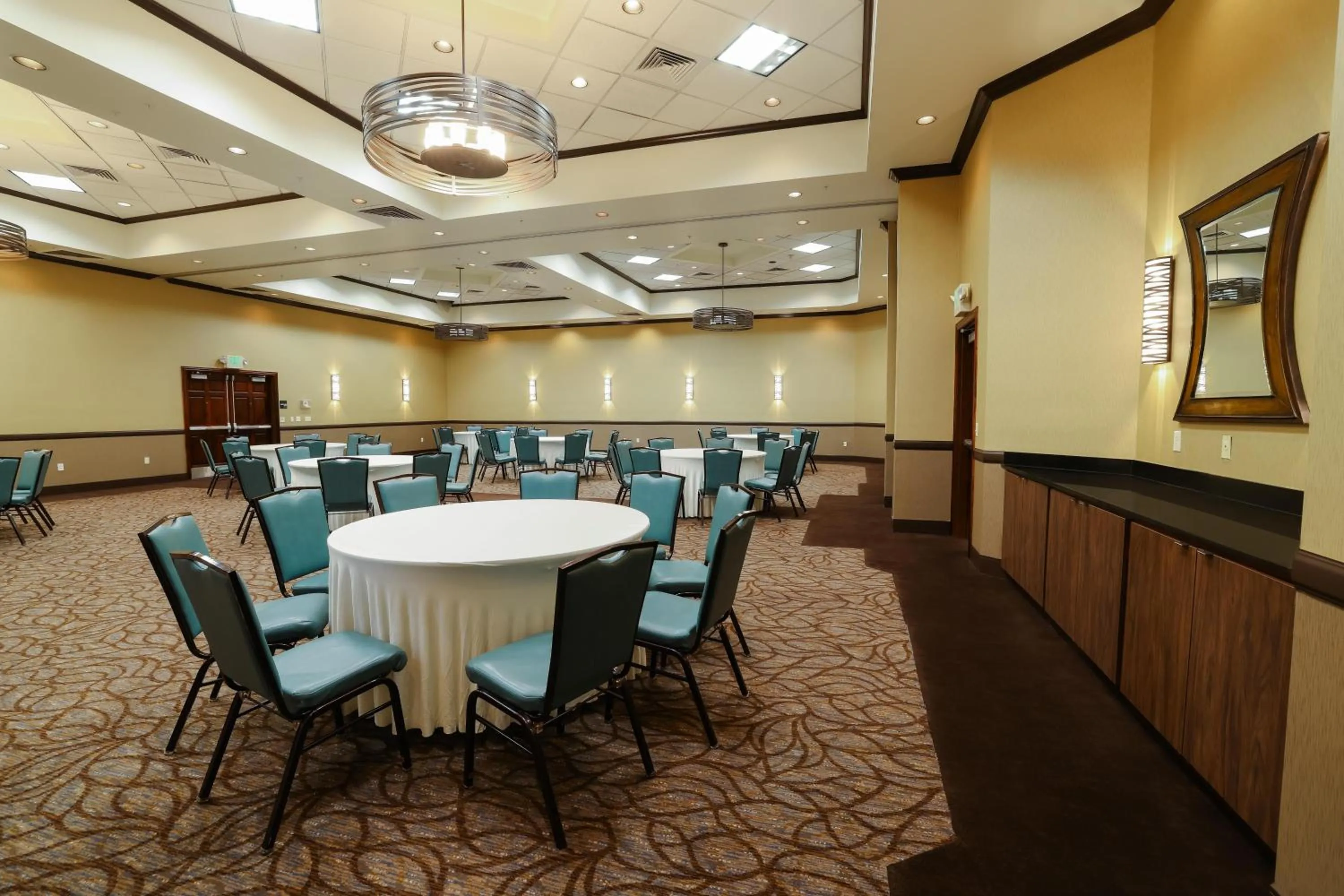 Meeting/conference room in Hampton Inn & Suites Salt Lake City Airport