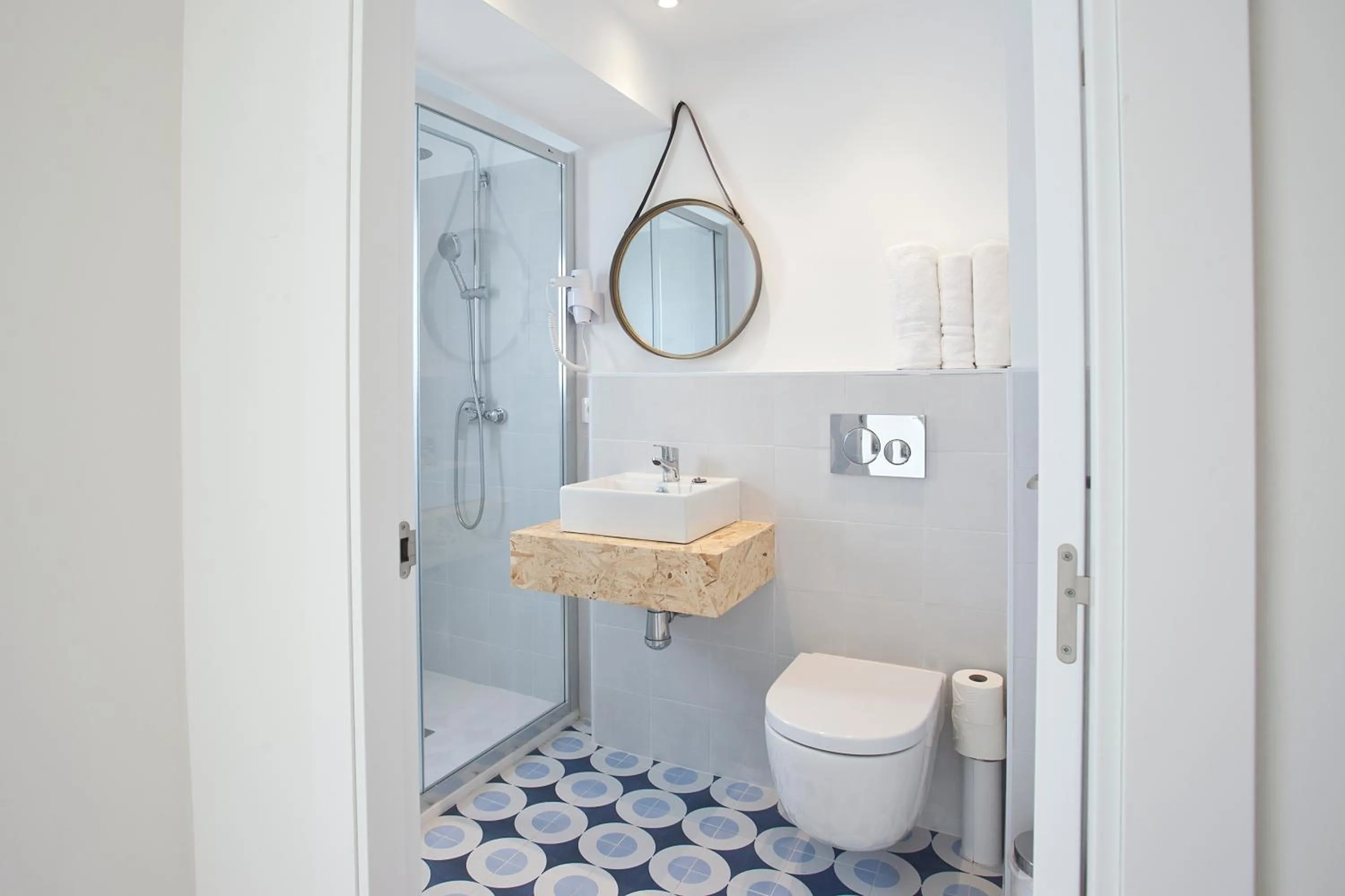 Shower in BJ Cala Morlanda Estudios