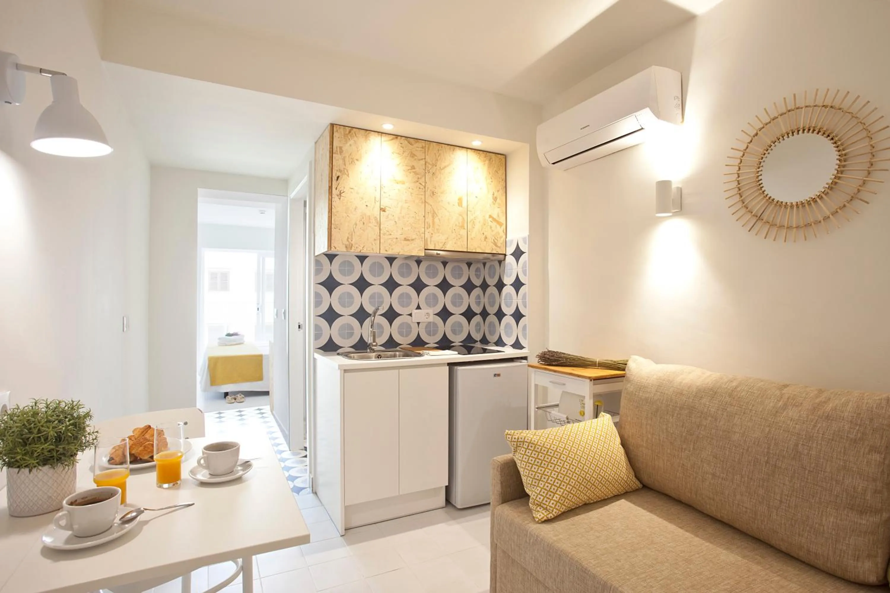 Kitchen or kitchenette in BJ Cala Morlanda Estudios