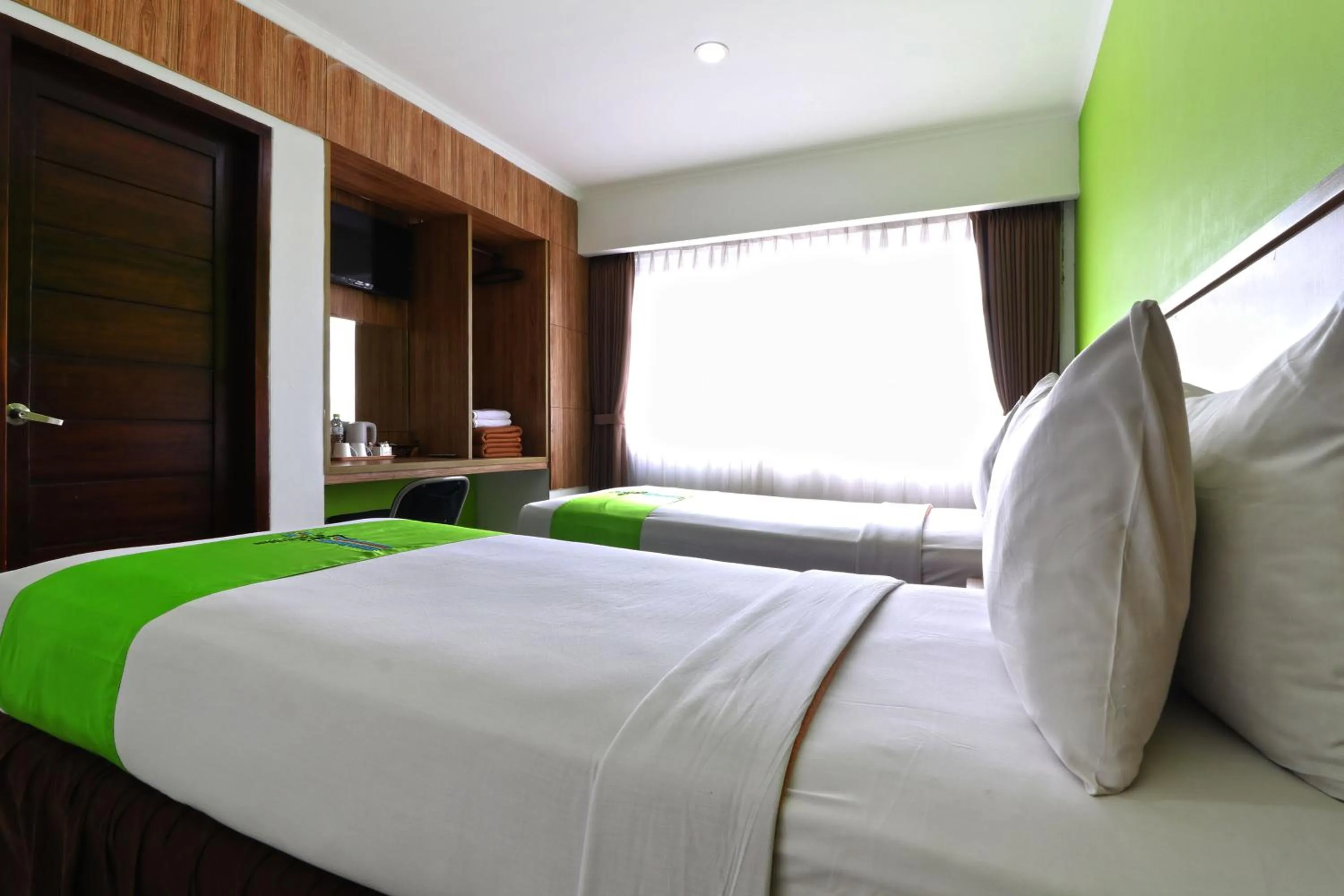 Photo of the whole room, Bed in Hotel Bumi Makmur Indah