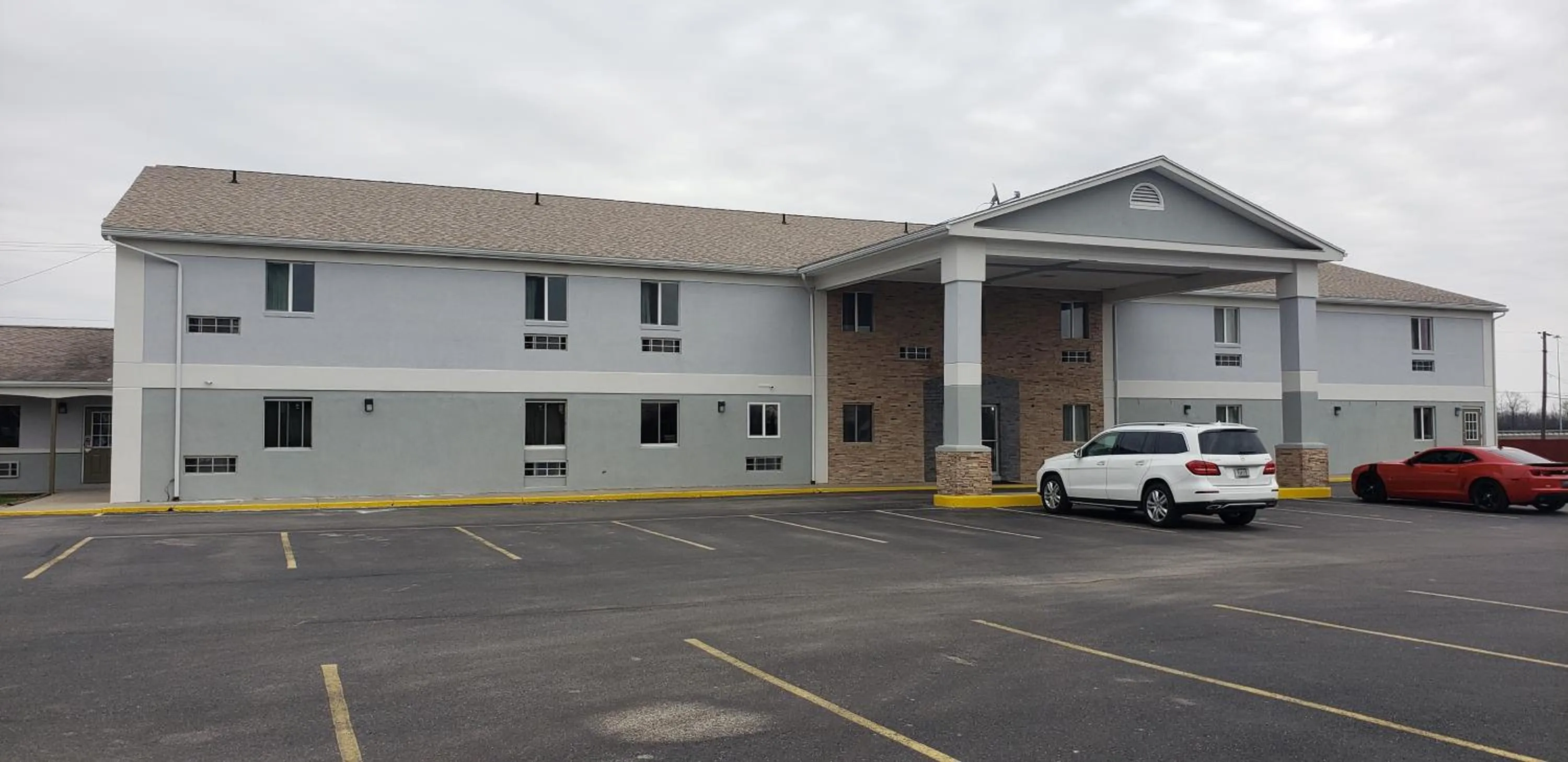 Property building in Travel Inn Of Sidney Ohio
