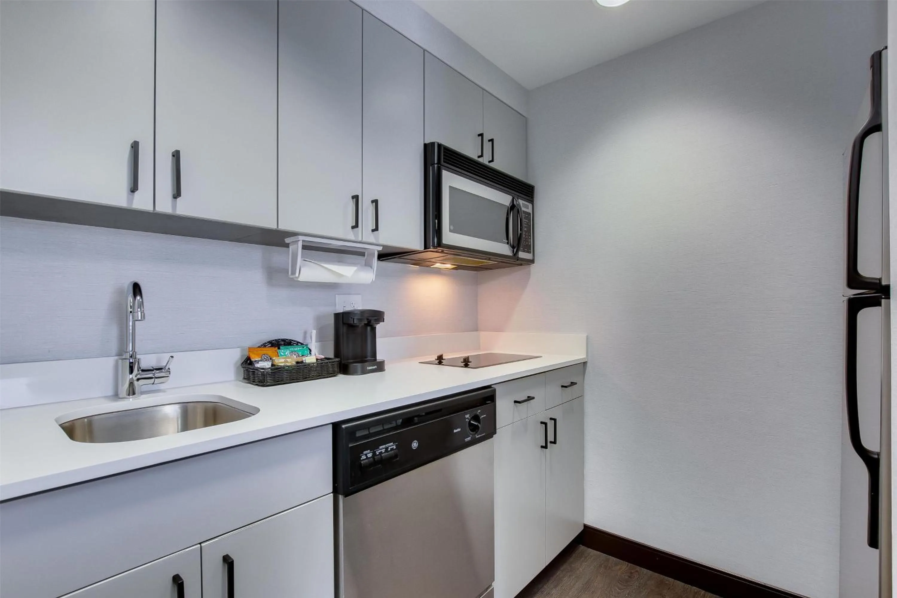Kitchen or kitchenette in Homewood Suites by Hilton Louisville-East