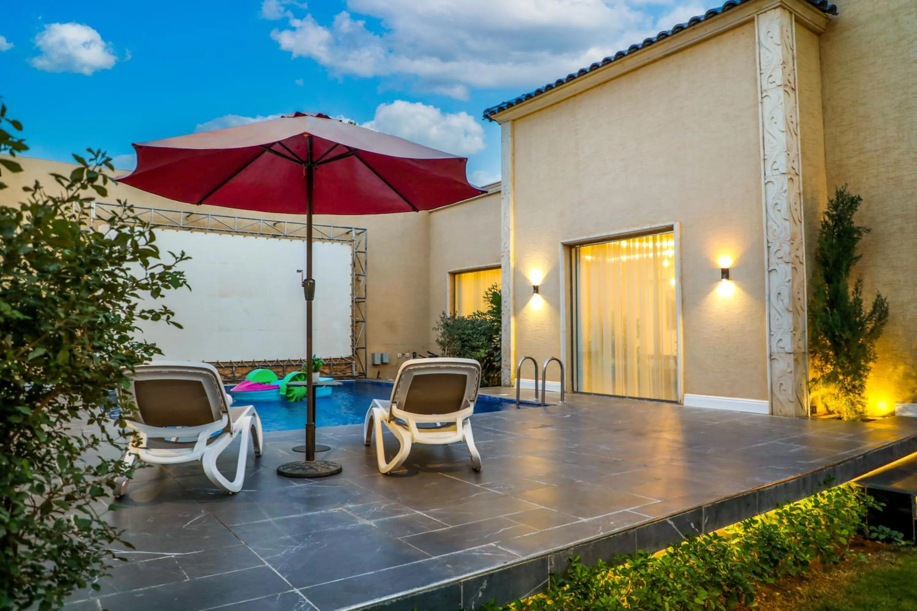 The Corner Hotel Resorts - Riyadh