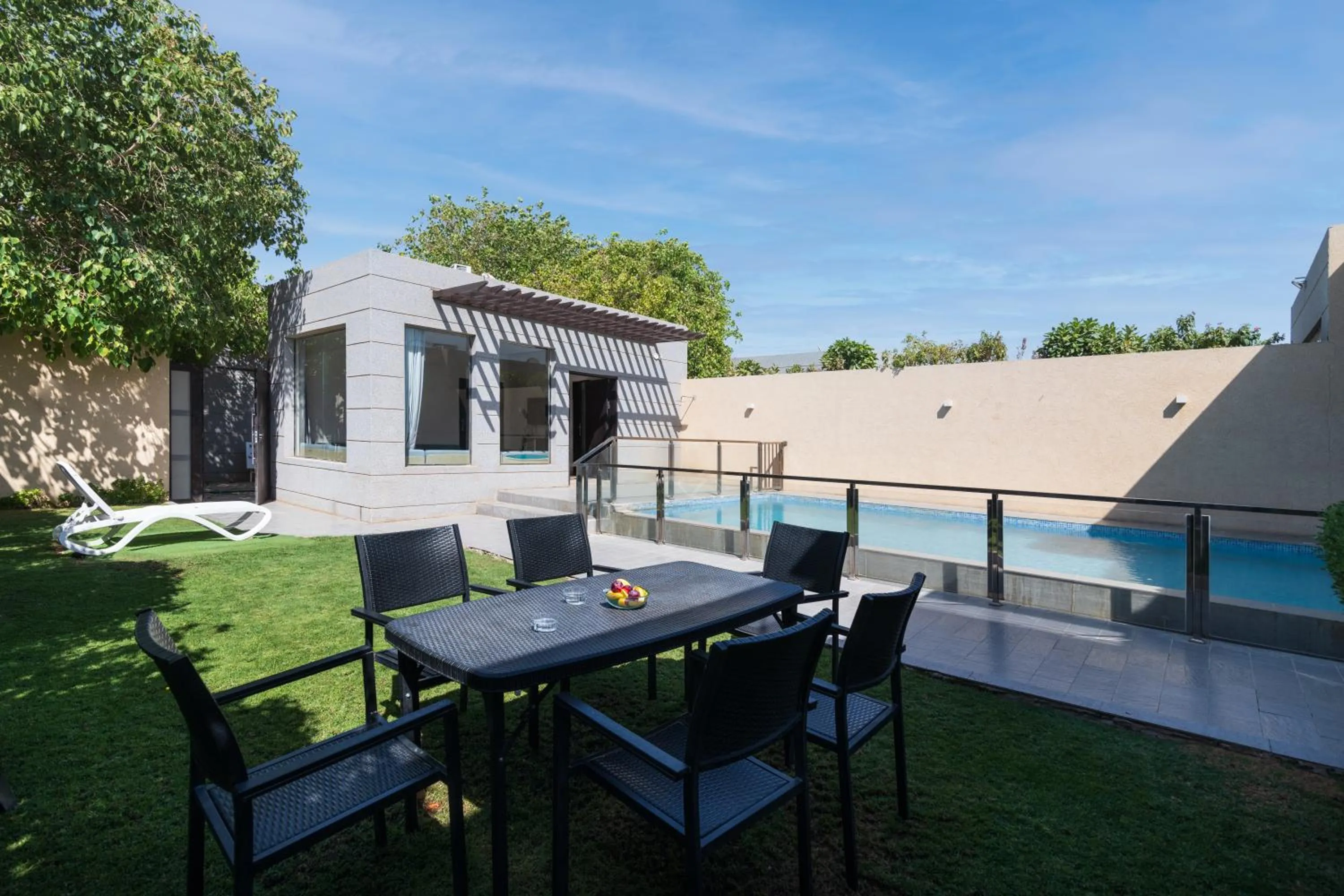 The Corner Hotel Resorts - Riyadh