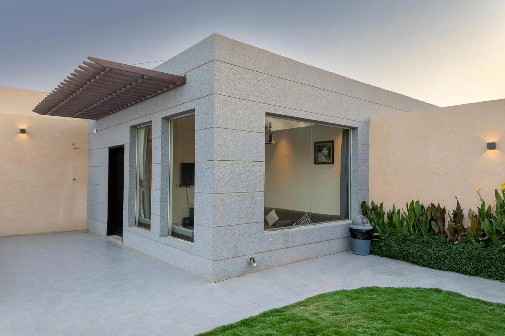 Garden in The Corner Hotel Resorts - Riyadh