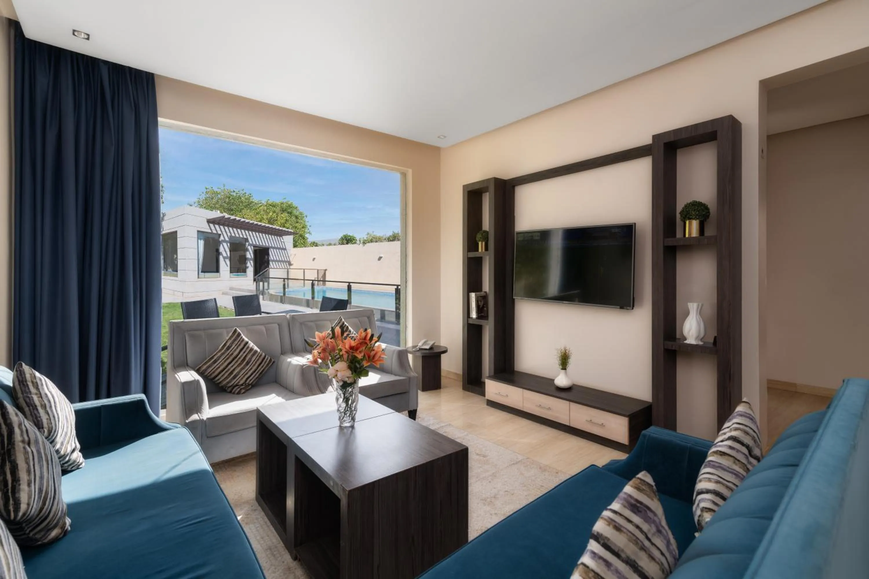 The Corner Hotel Resorts - Riyadh