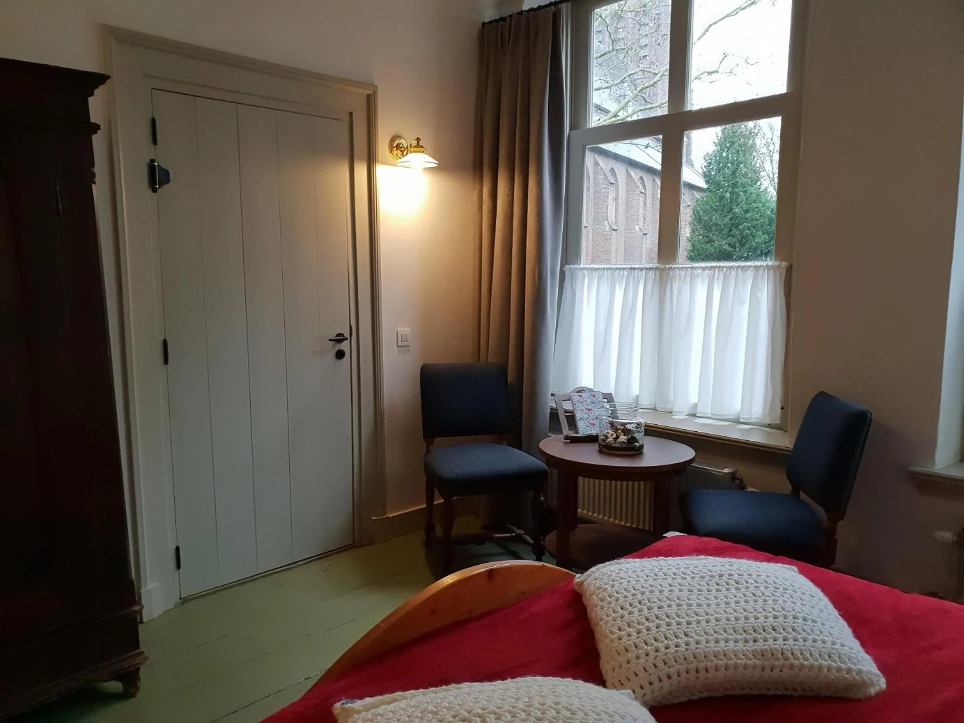 Bed in Bed & Breakfast Huis Sevenaer