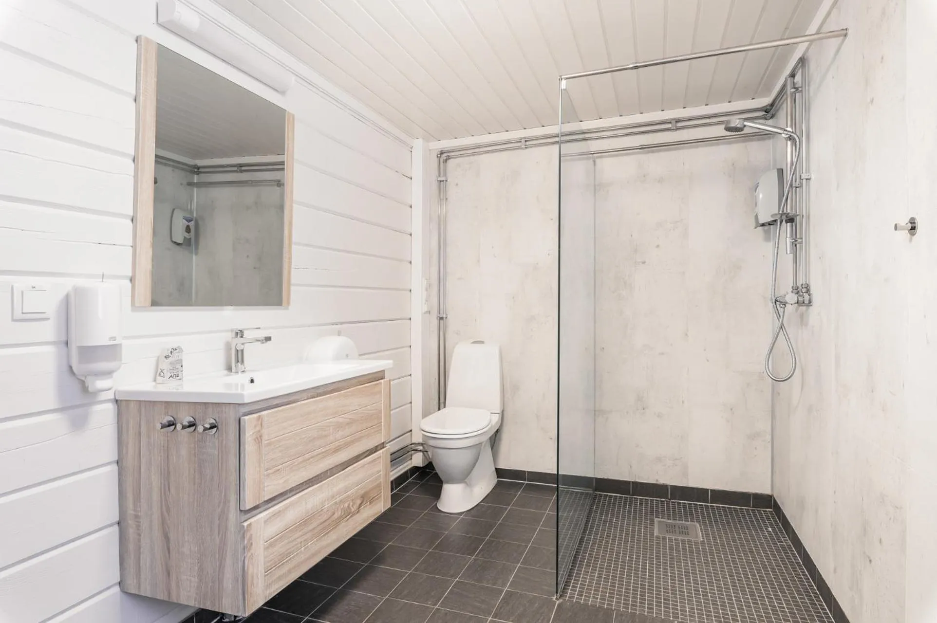 Shower in Namsentunet