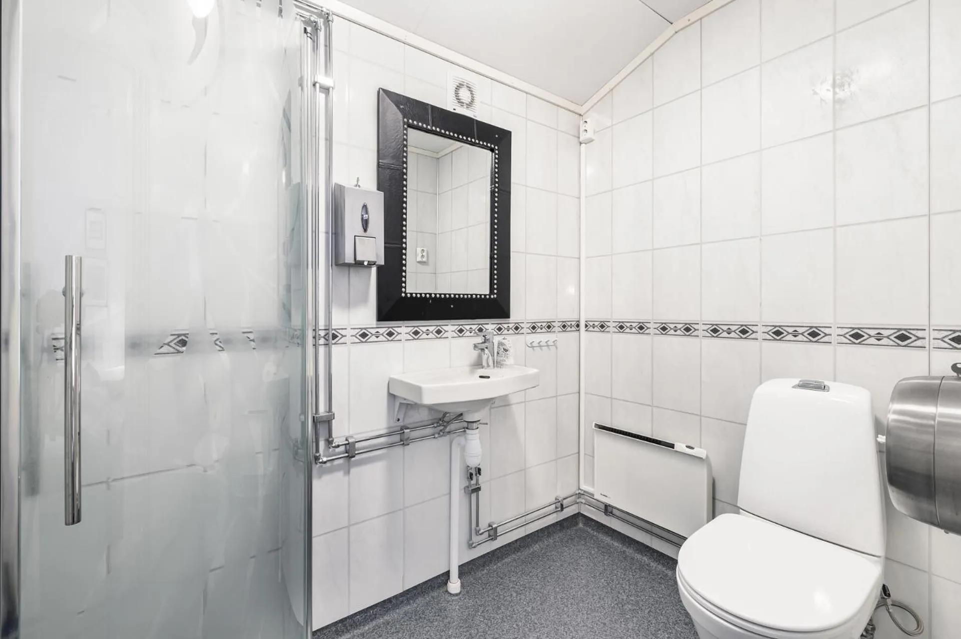 Shower in Namsentunet