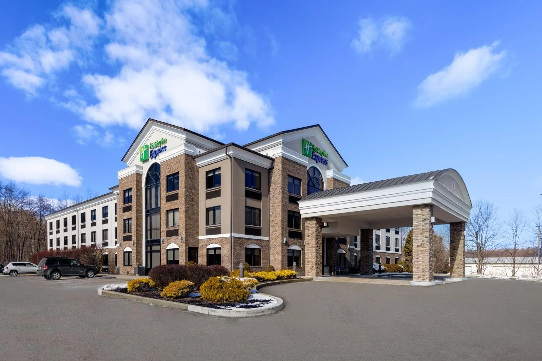 Property building in Holiday Inn Express Grove City - Premium Outlet Mall by IHG