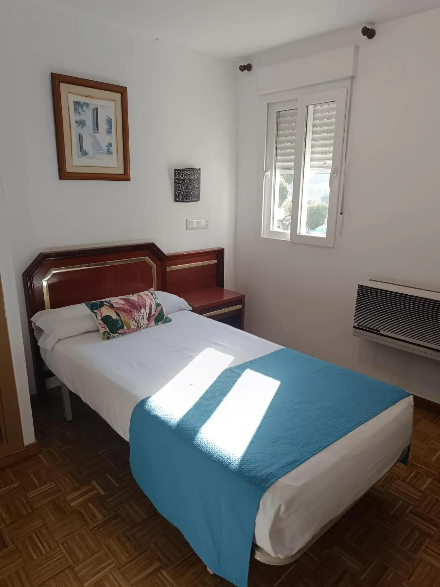 Single Room in Hotel Santa María Single Room in Hotel Santa María