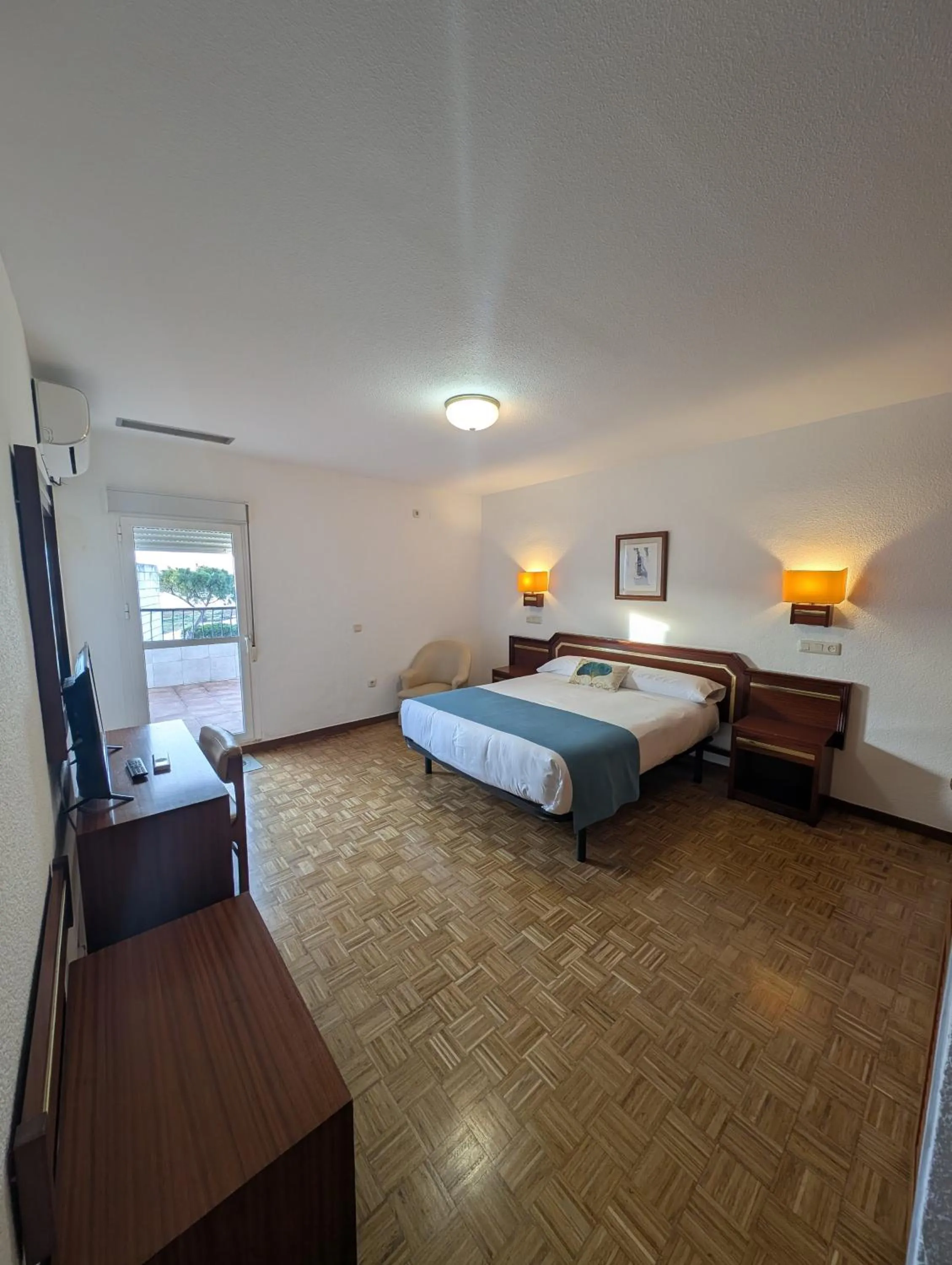 Photo of the whole room, Bed in Hotel Santa María