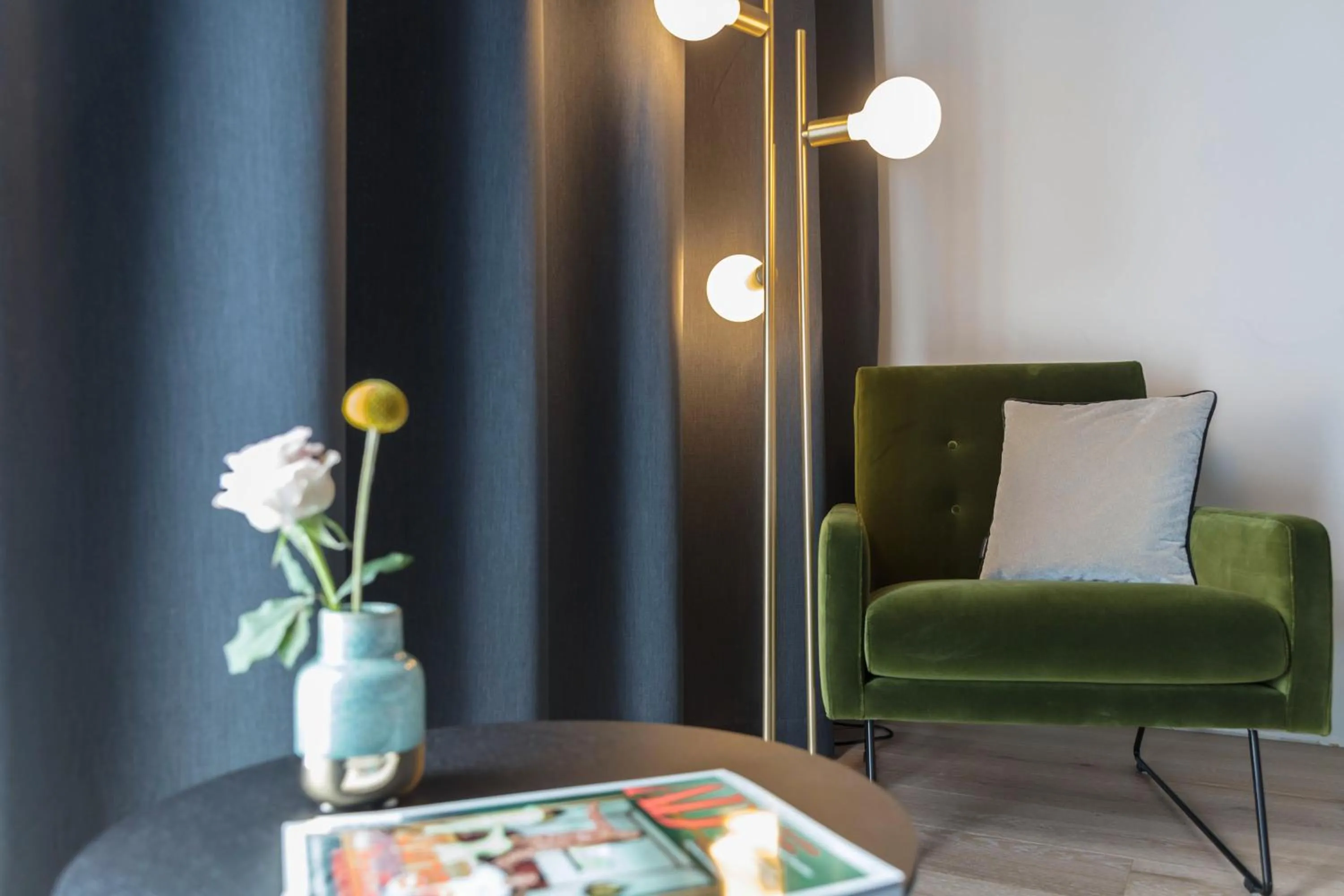 Seating area in SOLLER Business Hotel - Munich Airport MUC