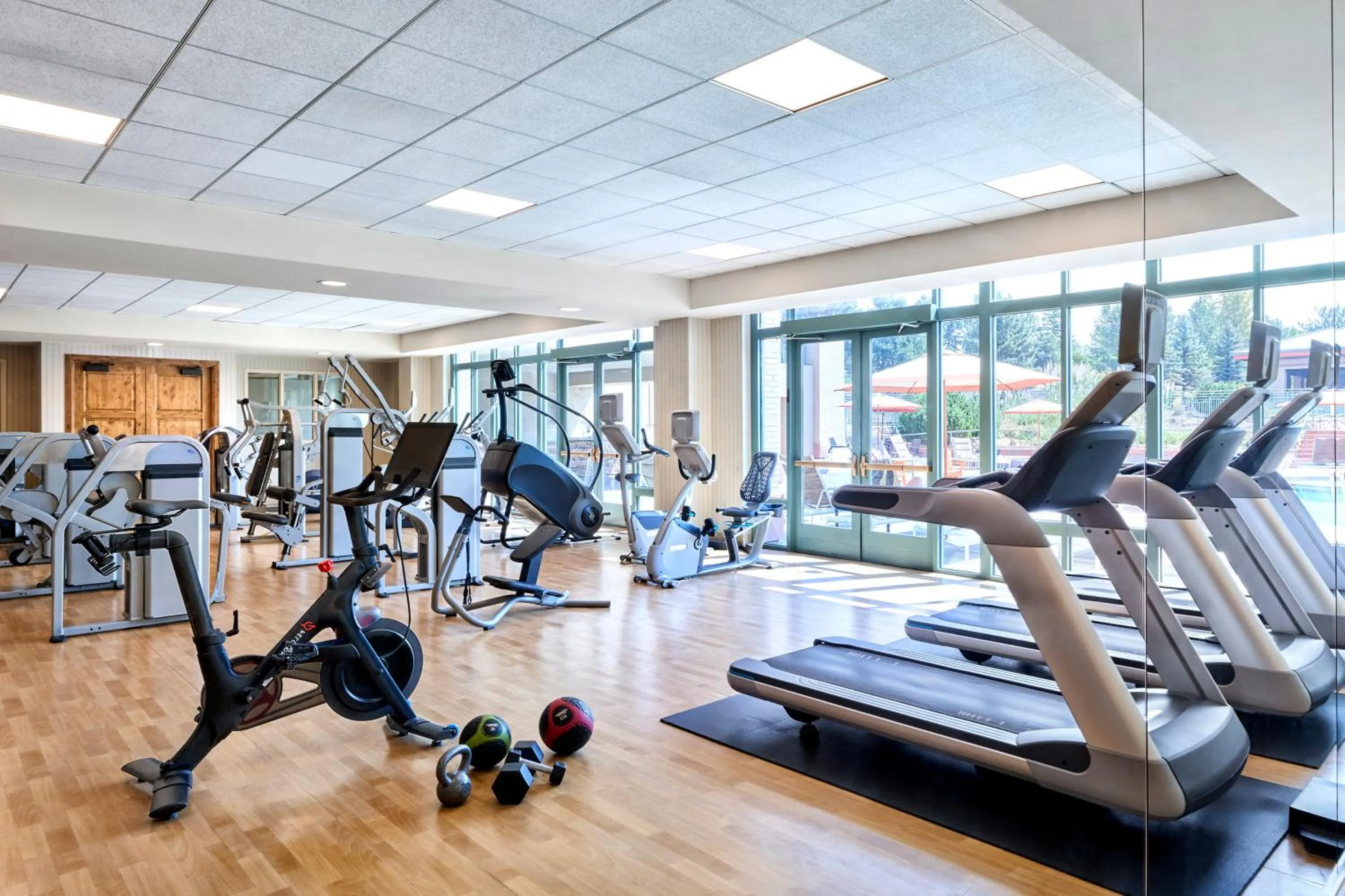 Fitness centre/facilities in Omni Interlocken Hotel