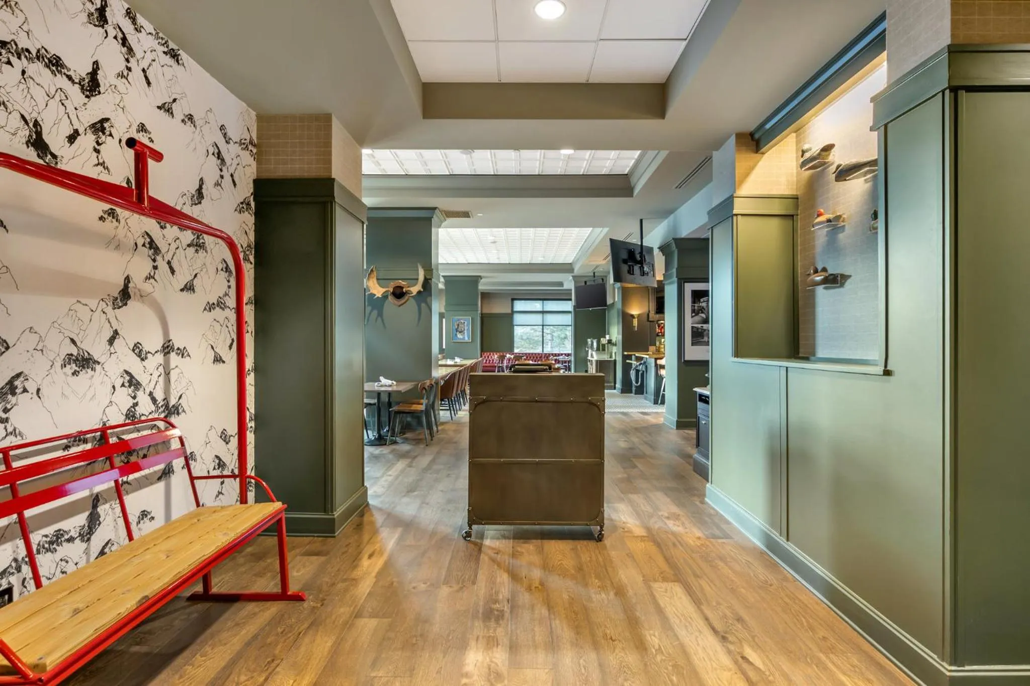 Restaurant/places to eat in Omni Interlocken Hotel