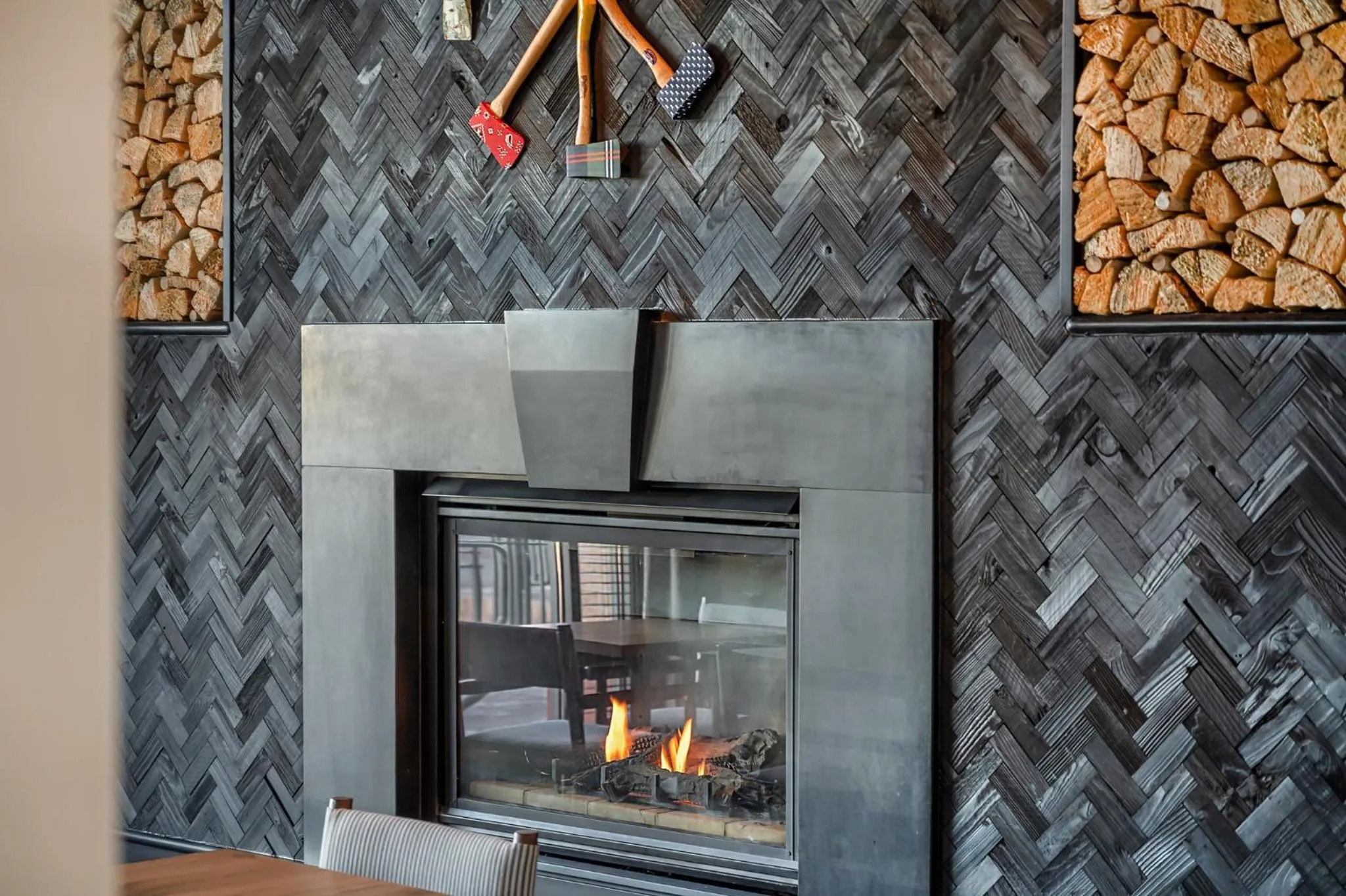 Restaurant/places to eat in Omni Interlocken Hotel