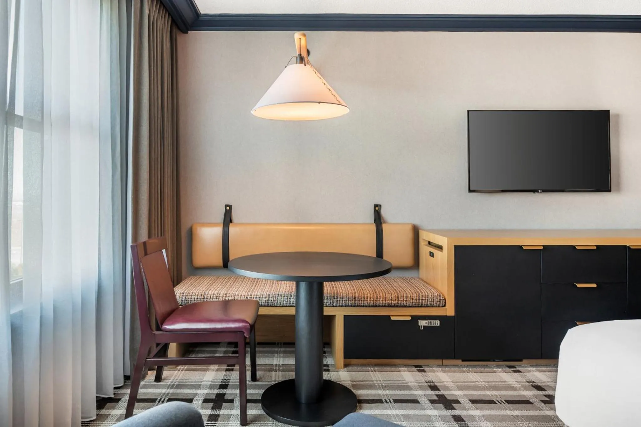 Photo of the whole room in Omni Interlocken Hotel