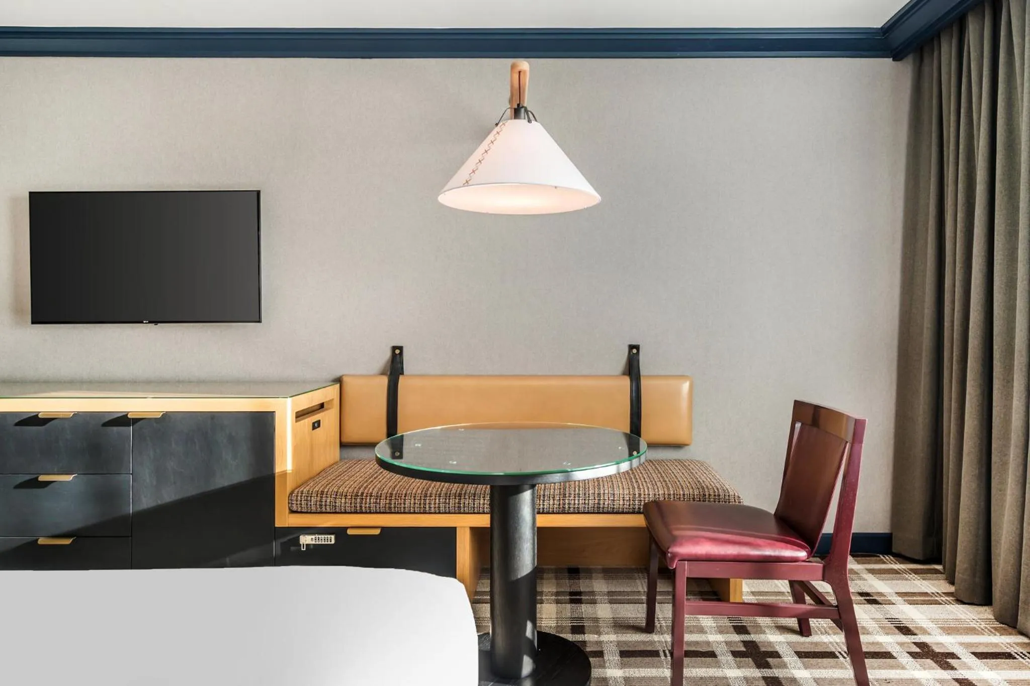 Photo of the whole room in Omni Interlocken Hotel