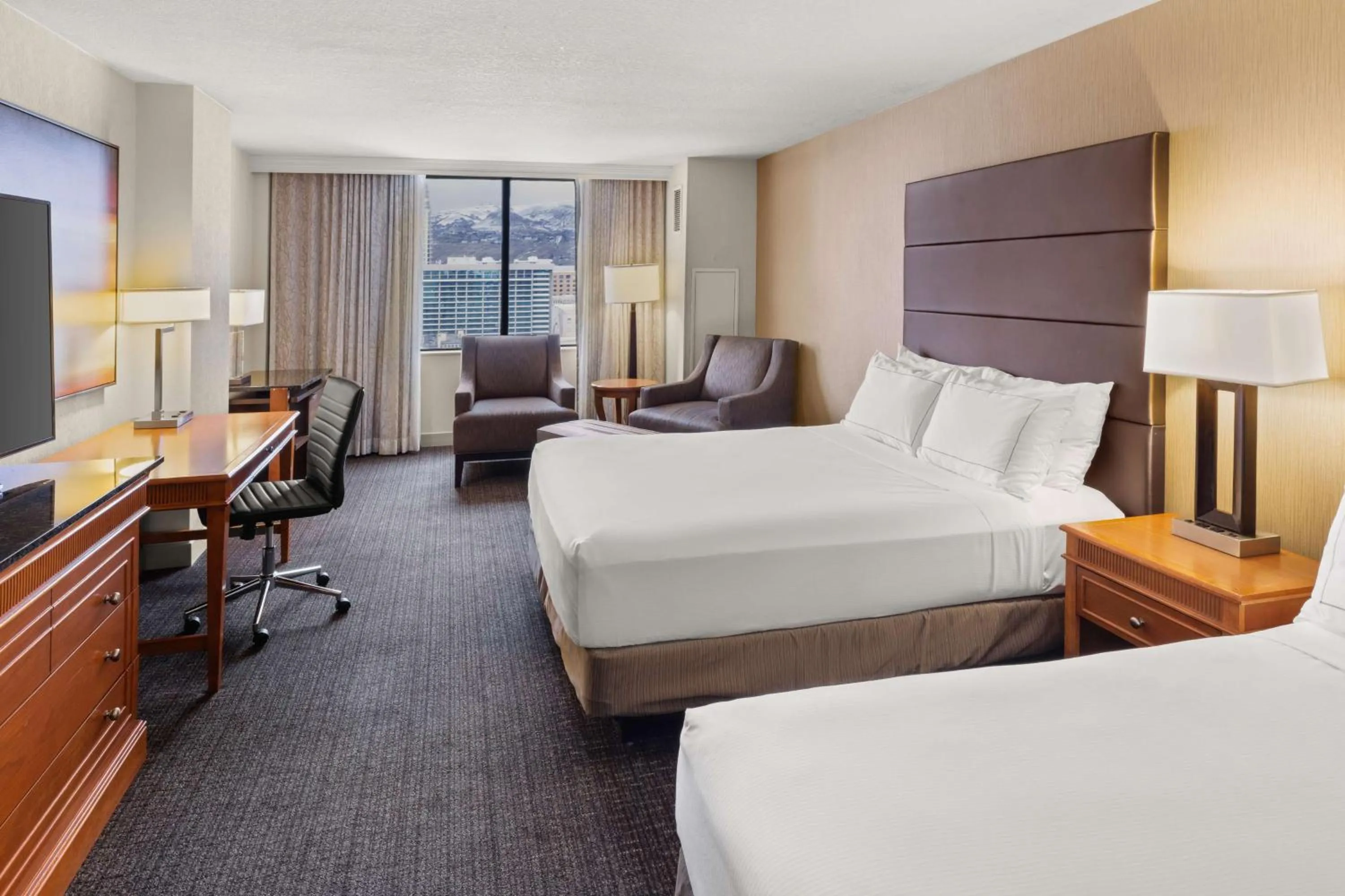 Bedroom, Bed in Hilton Salt Lake City Center