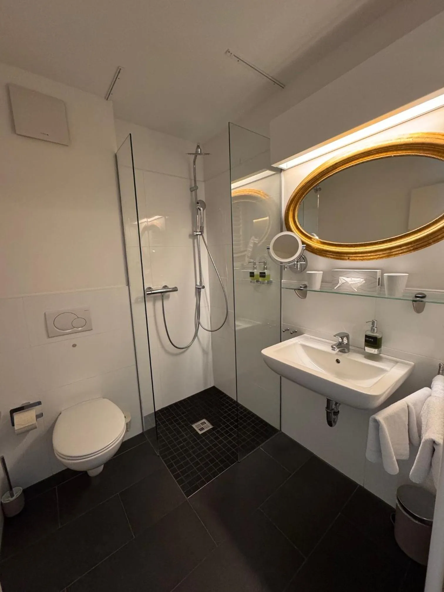 Bathroom in Apart Hotel Fulda