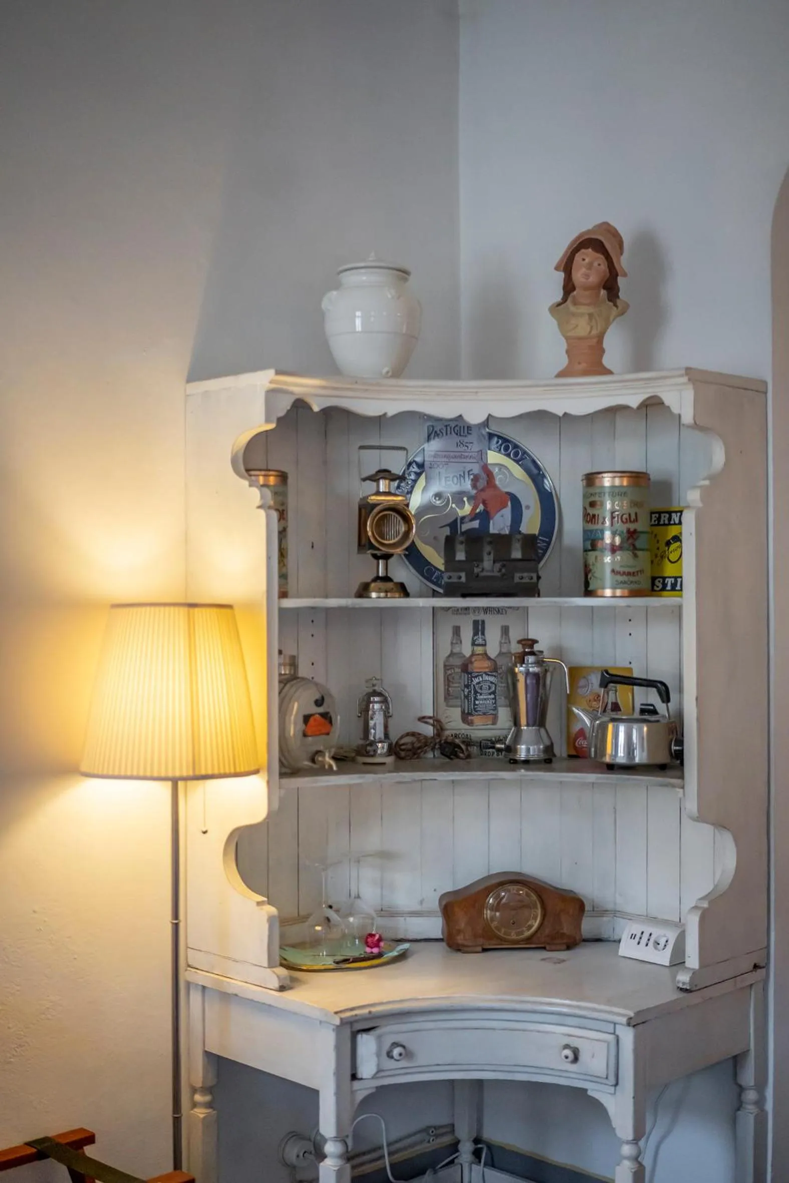 Decorative detail in Le Terrazze Del Chianti b&b Residenza d'Epoca e di Charme