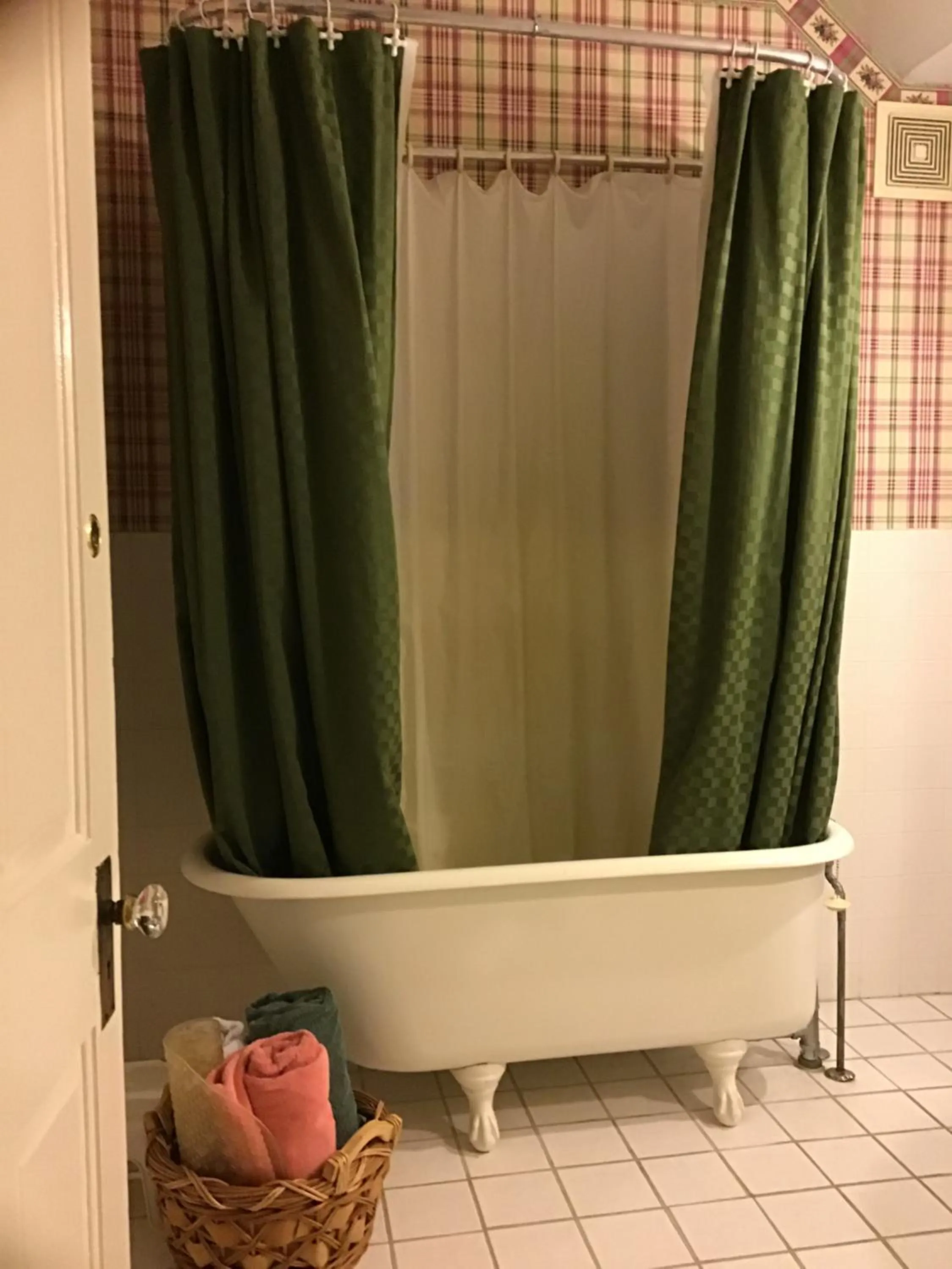 Bathroom in Brookview Manor Inn