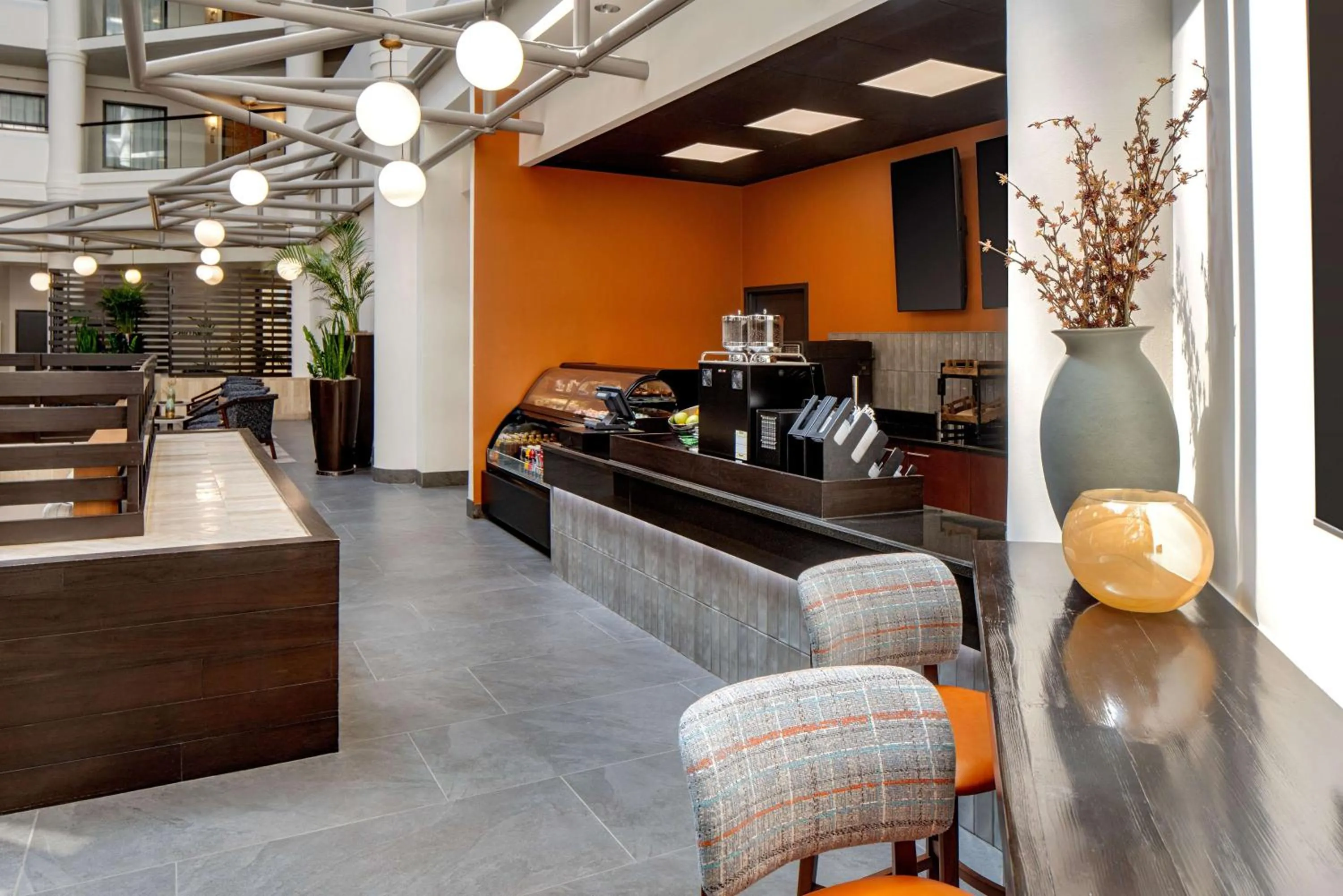 Restaurant/places to eat in Doubletree Suites by Hilton Salt Lake City