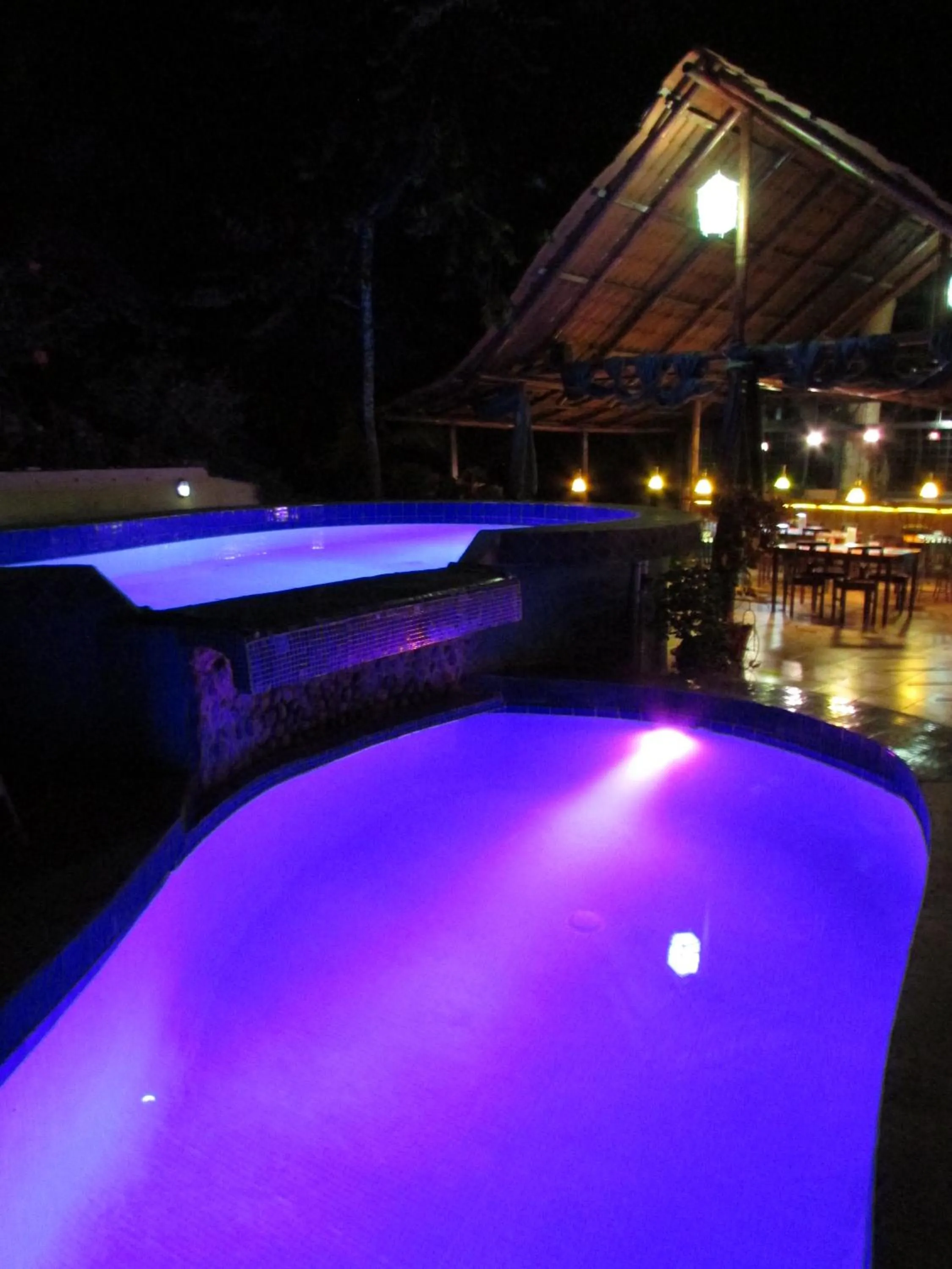 Restaurant/places to eat in Hotel La Colina