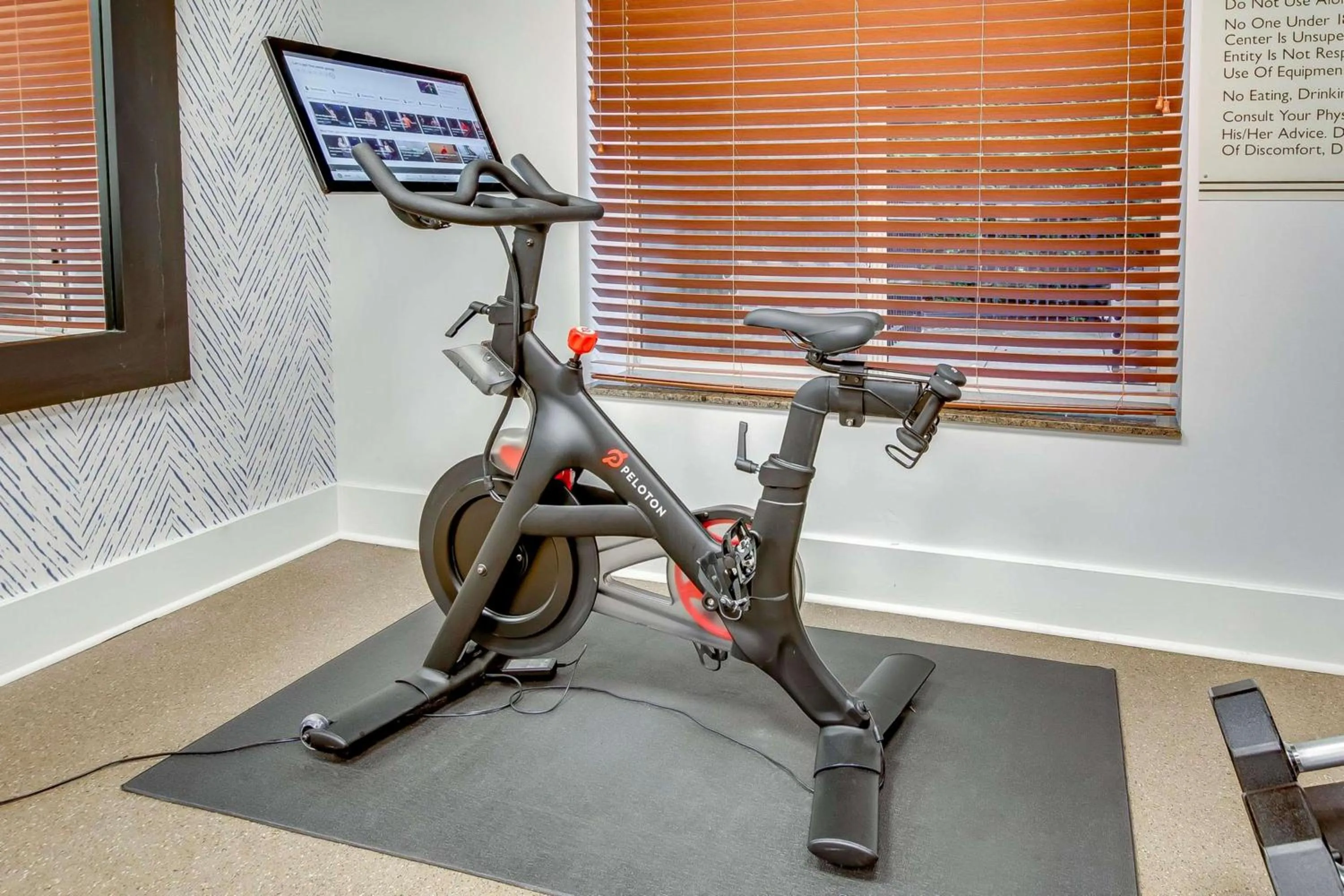 Fitness centre/facilities in Hilton Garden Inn Louisville-Northeast
