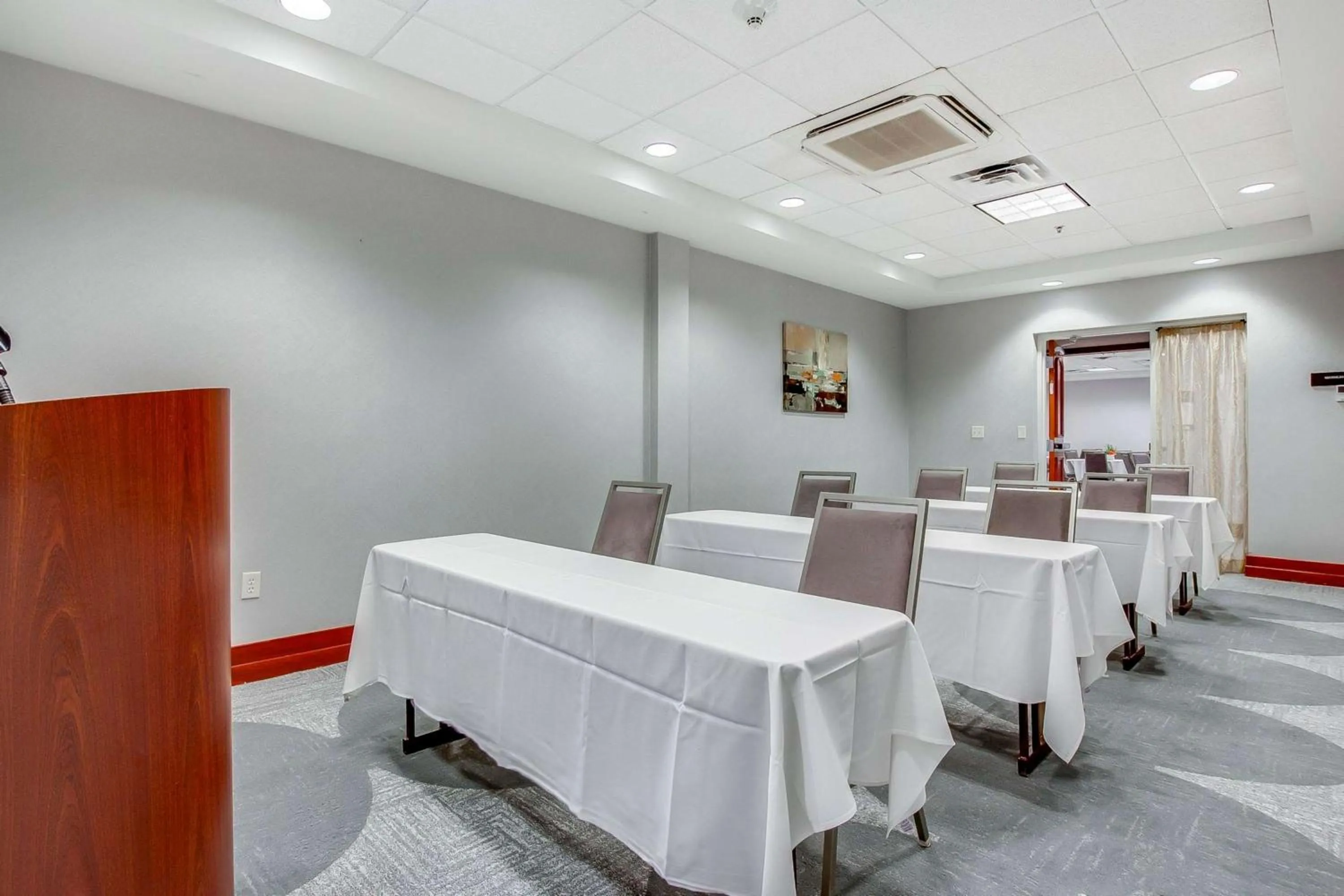 Meeting/conference room in Hilton Garden Inn Louisville-Northeast