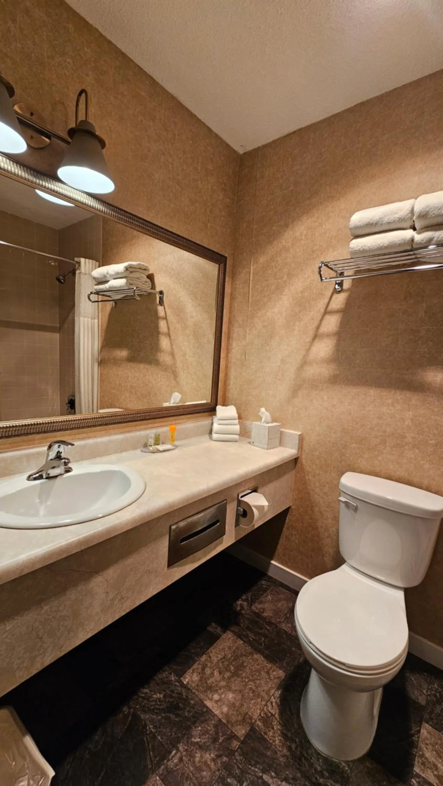 Bathroom in The George Dawson Inn & Conference Centre