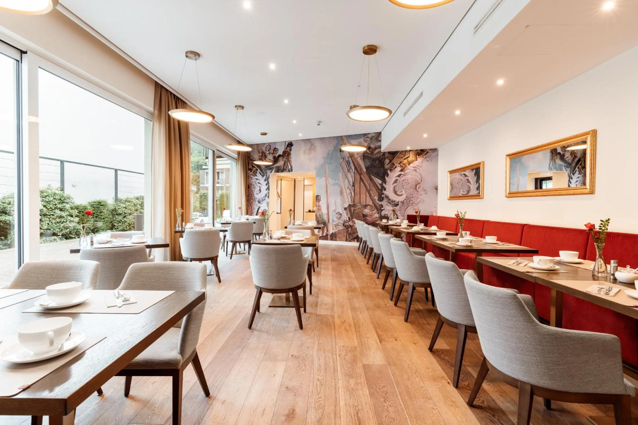 Breakfast in EMICH´S Hotel