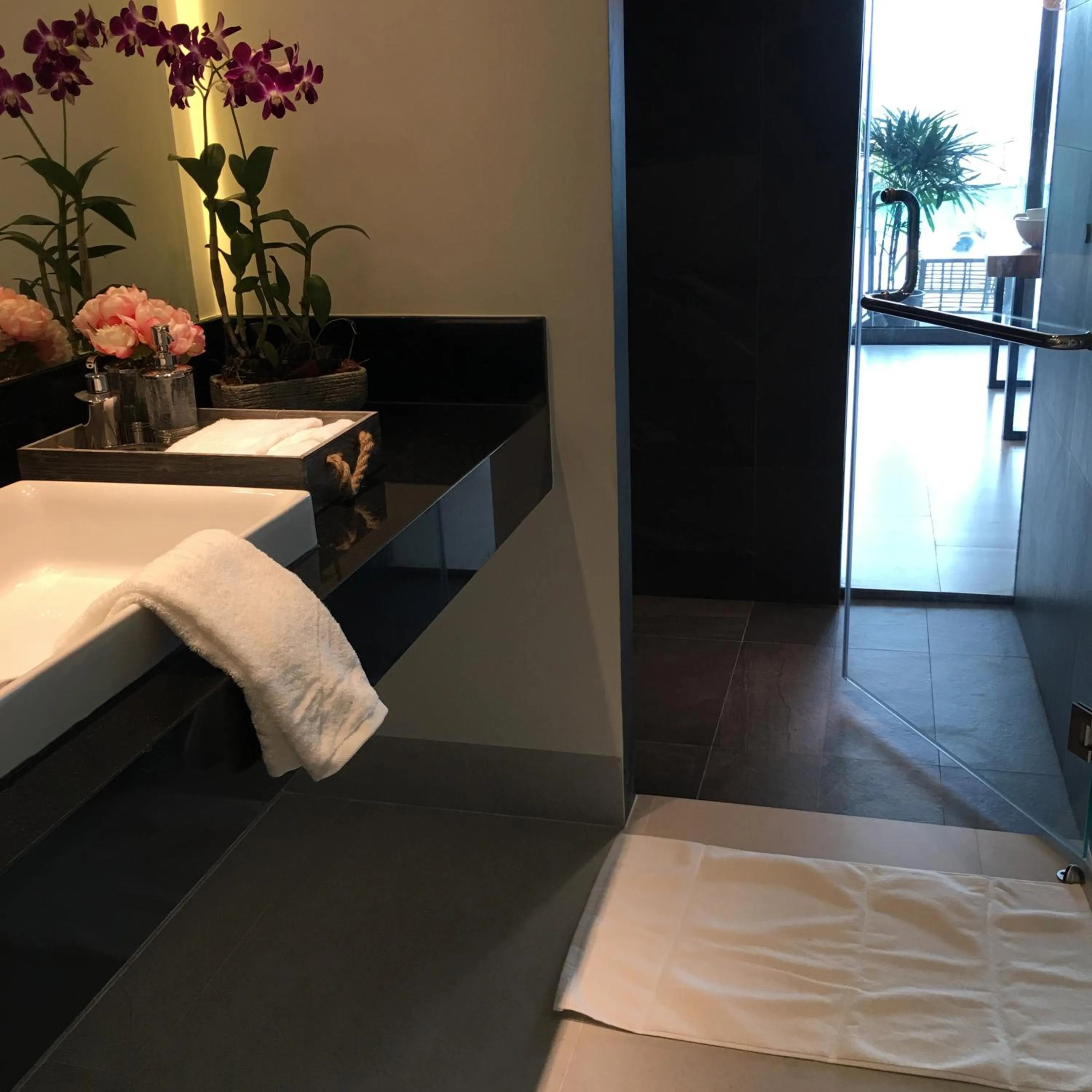 Bathroom, Bed in Patong Heights