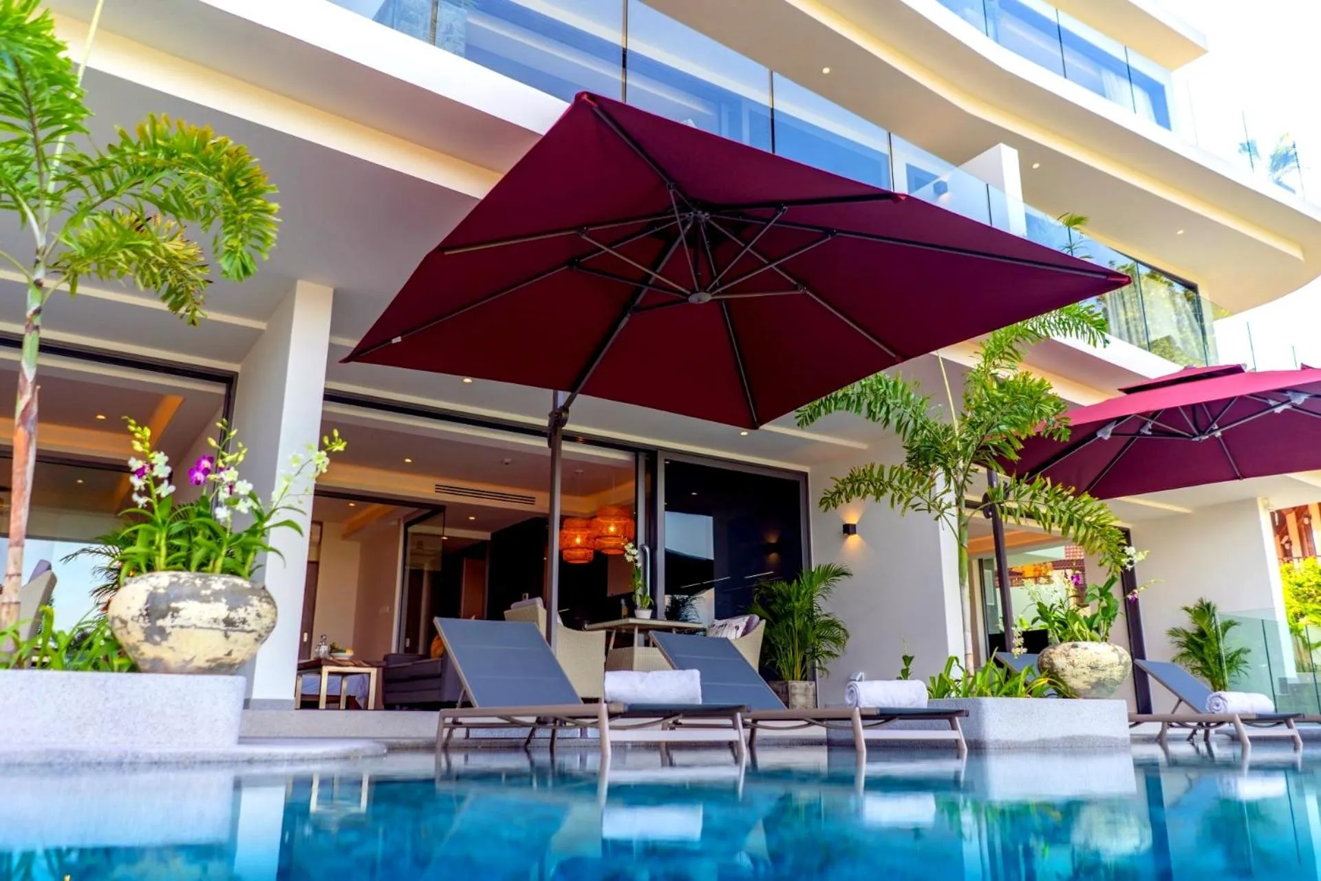 Swimming pool in Patong Heights