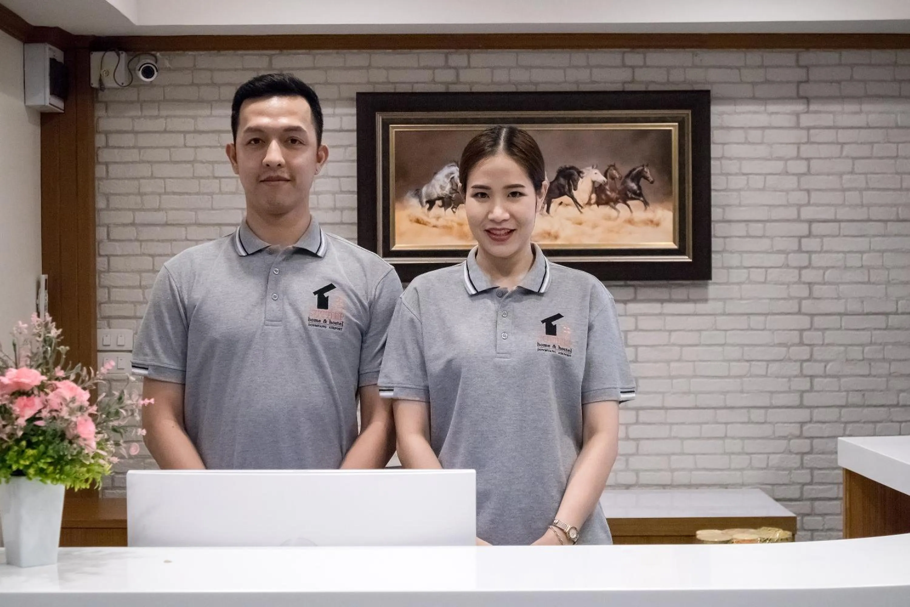 Staff in Suthep Home & Hostel