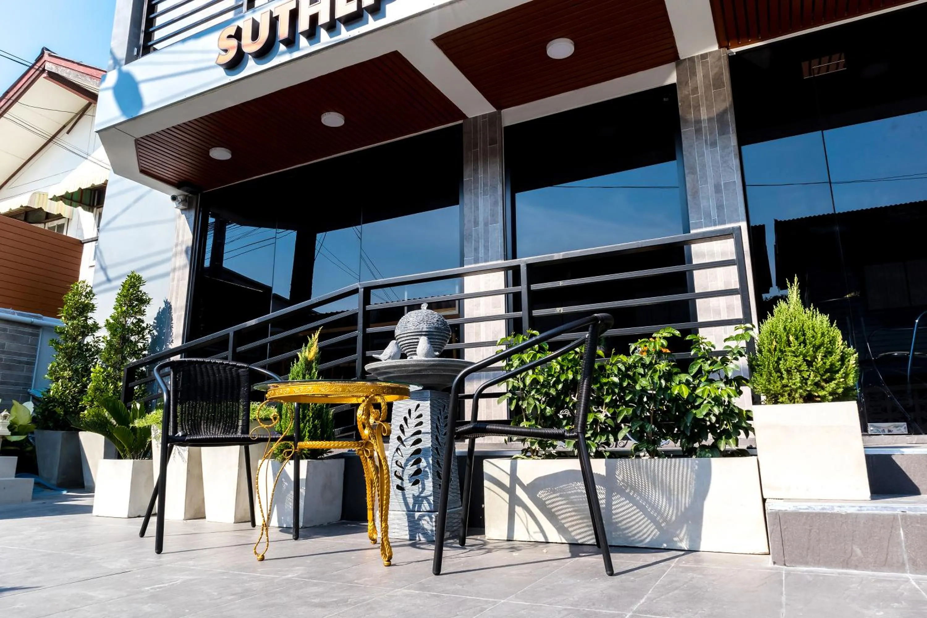 Property building in Suthep Home & Hostel