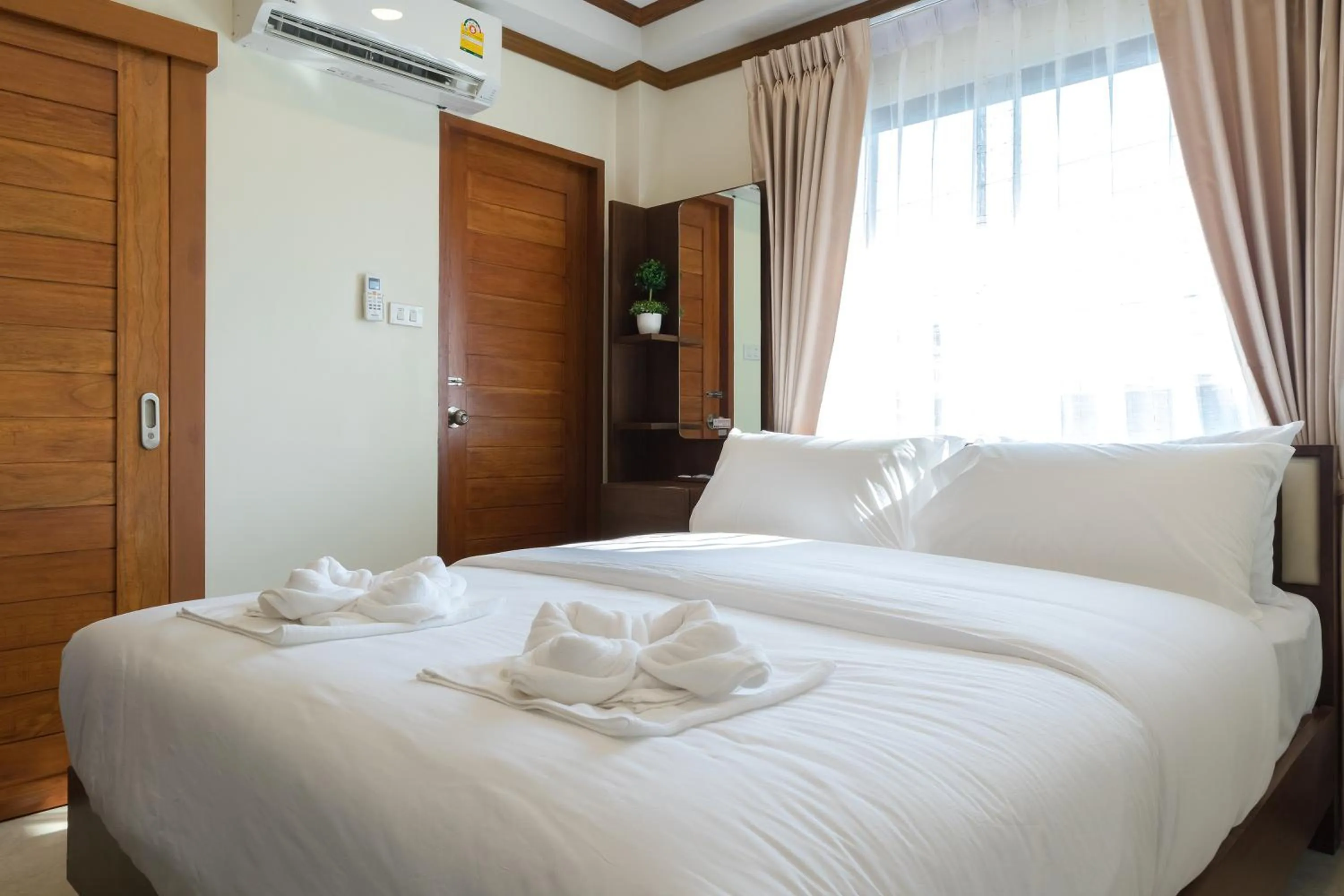 Bed in Suthep Home & Hostel