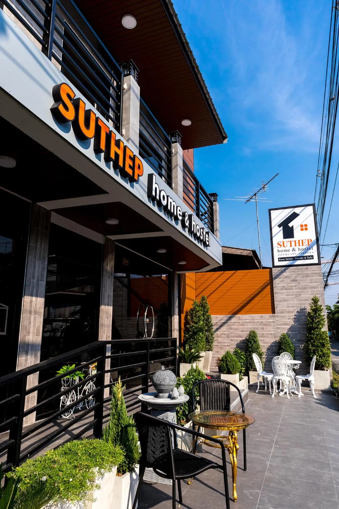 Property building in Suthep Home & Hostel